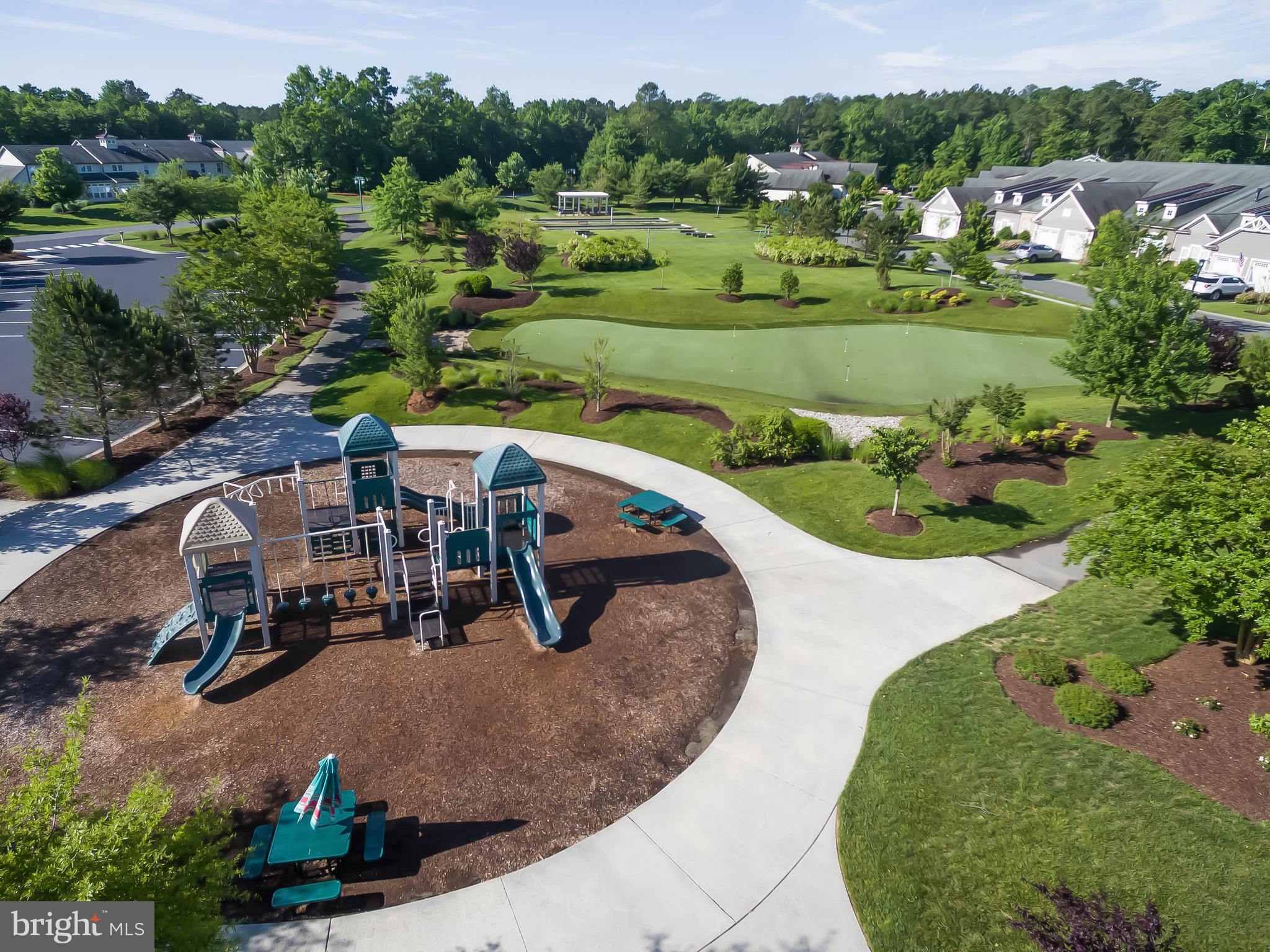 BAY FOREST CLUB - Residential
