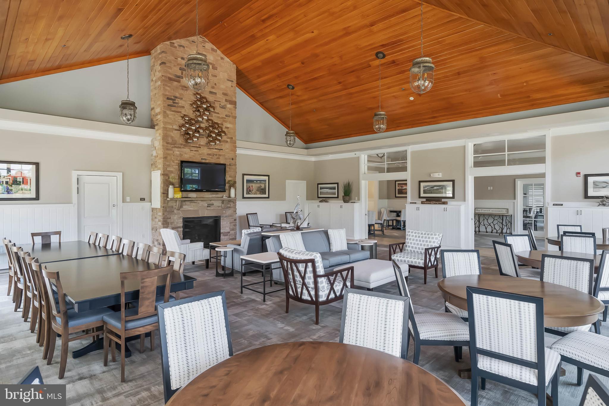 BAY FOREST CLUB - Residential