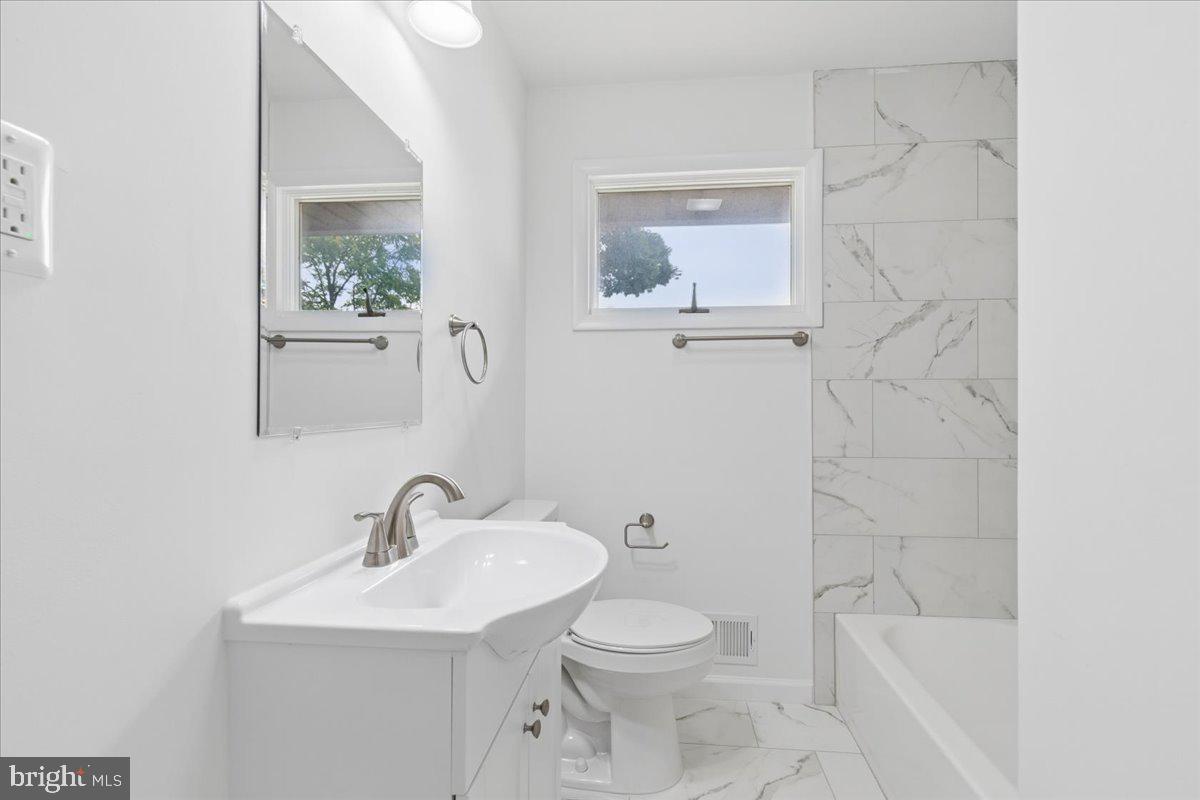 FERNDALE FARMS - Residential