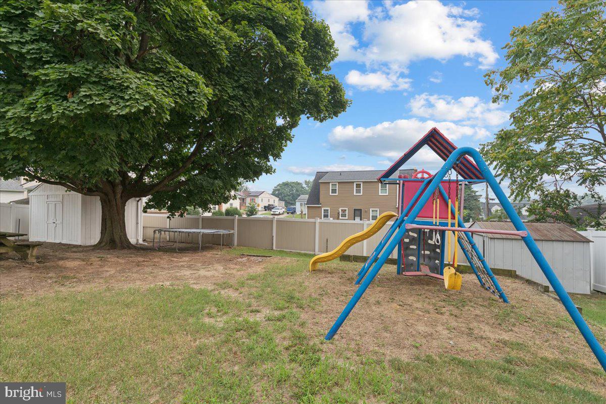 FERNDALE FARMS - Residential