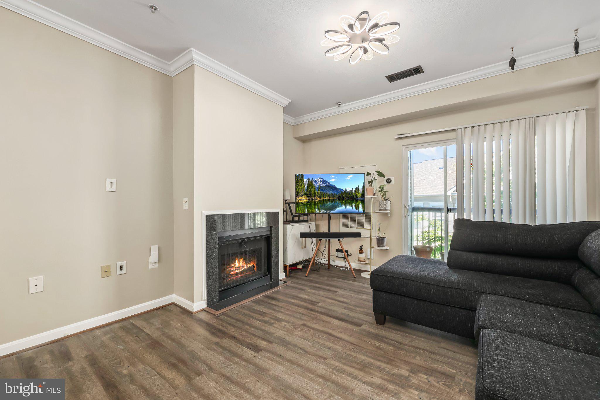 FAIRFAX RIDGE - Residential