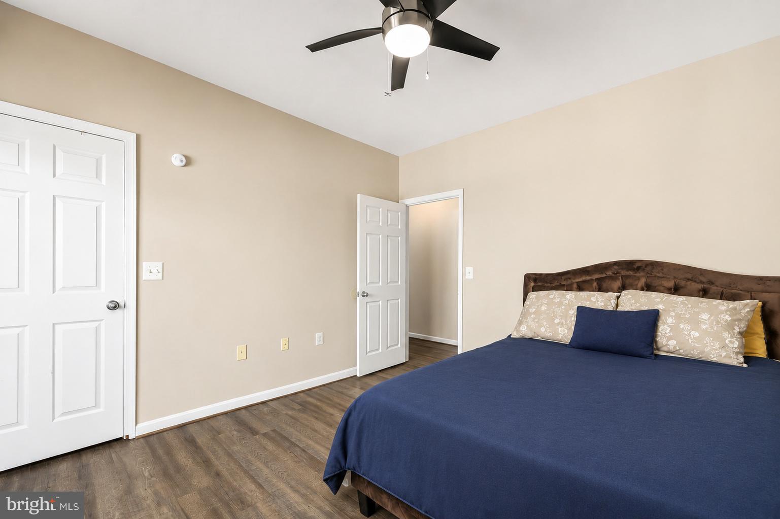 FAIRFAX RIDGE - Residential