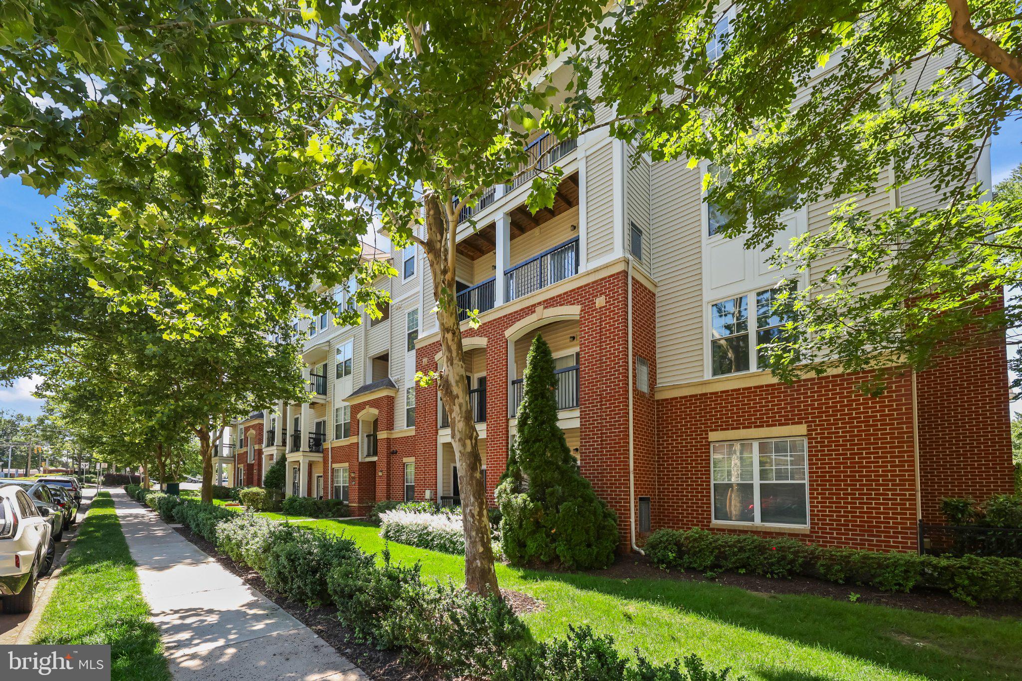 FAIRFAX RIDGE - Residential