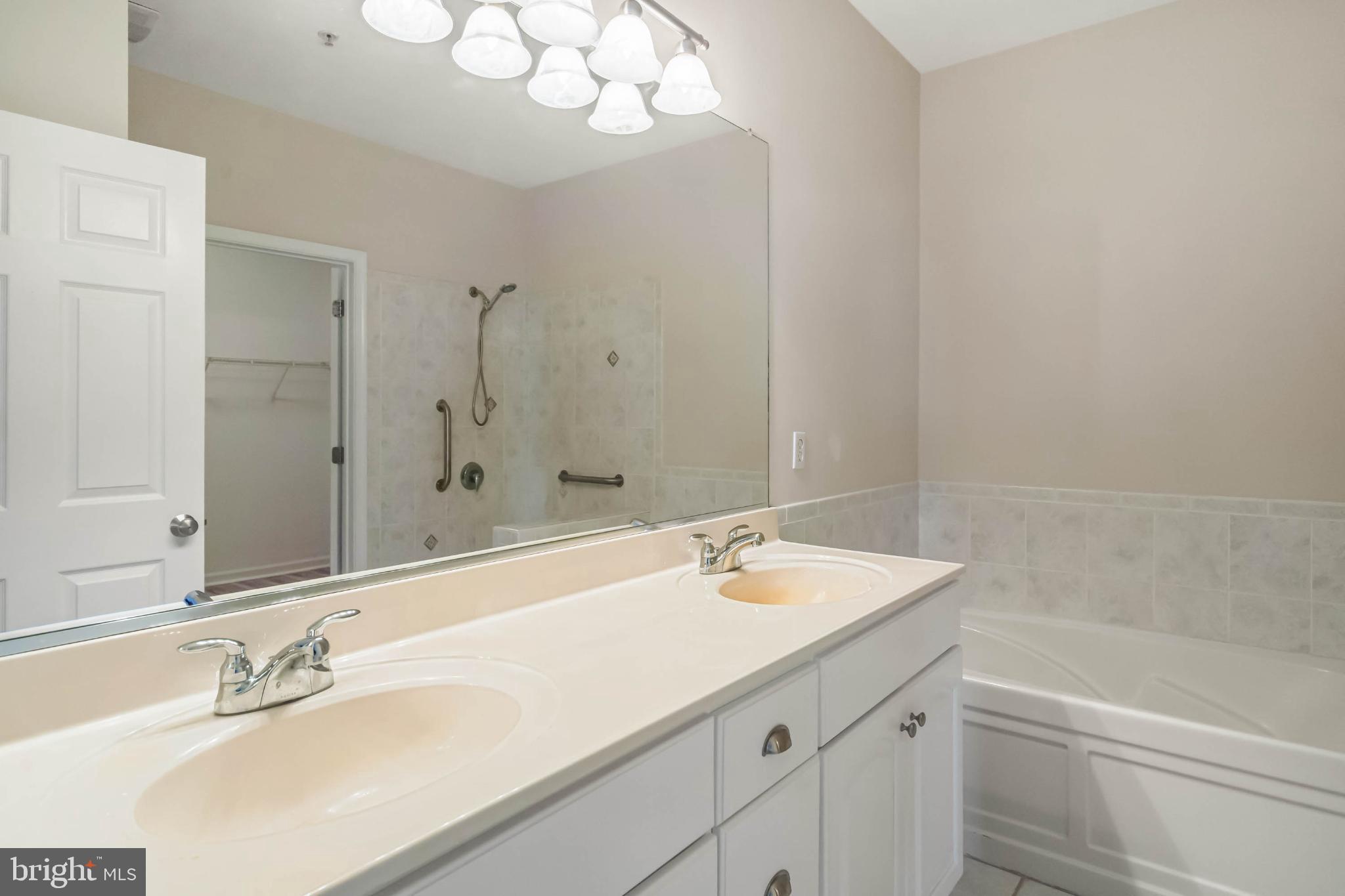 PAYNTERS MILL - Residential