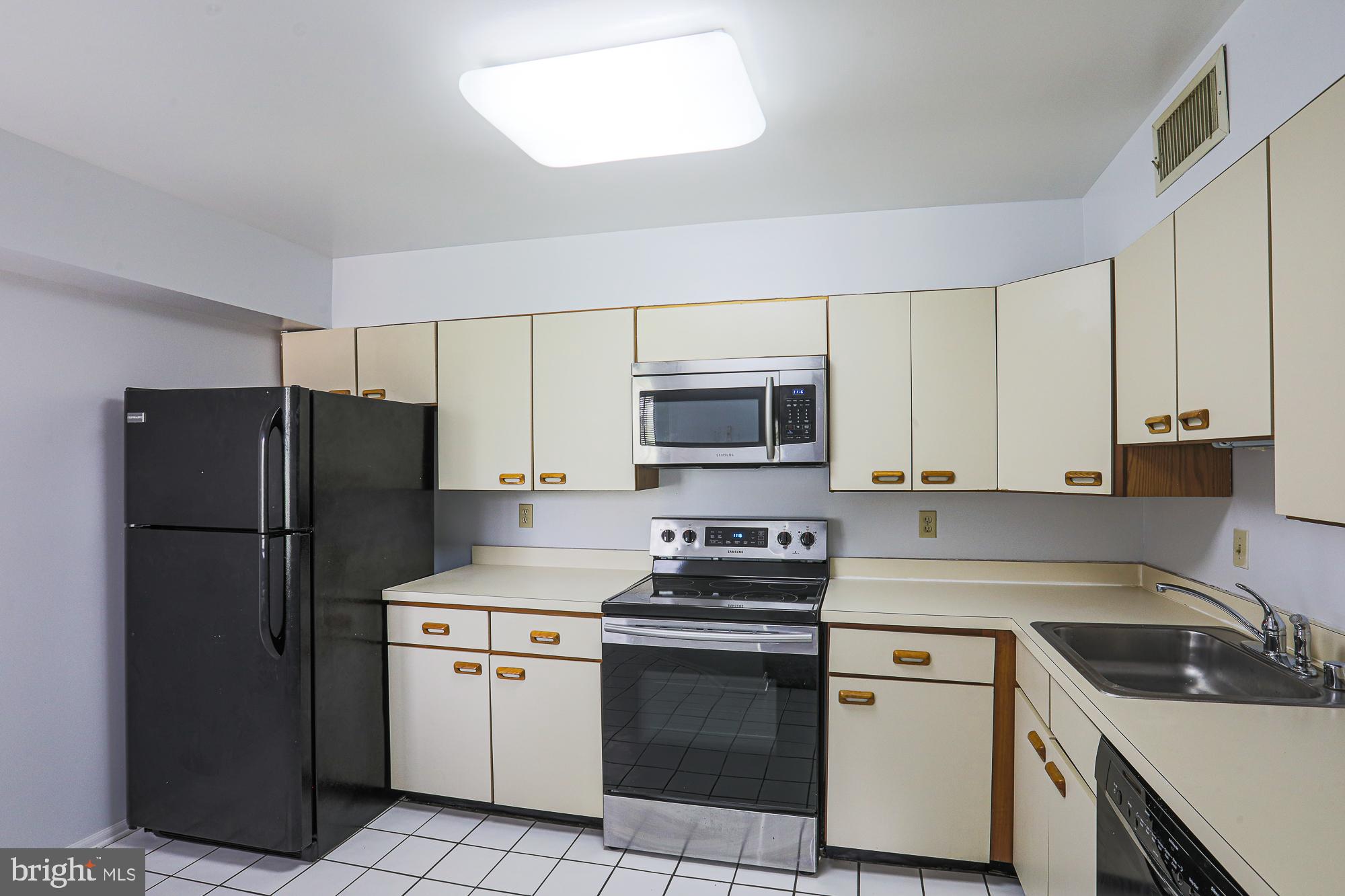 CHESWOLDE - Residential Lease