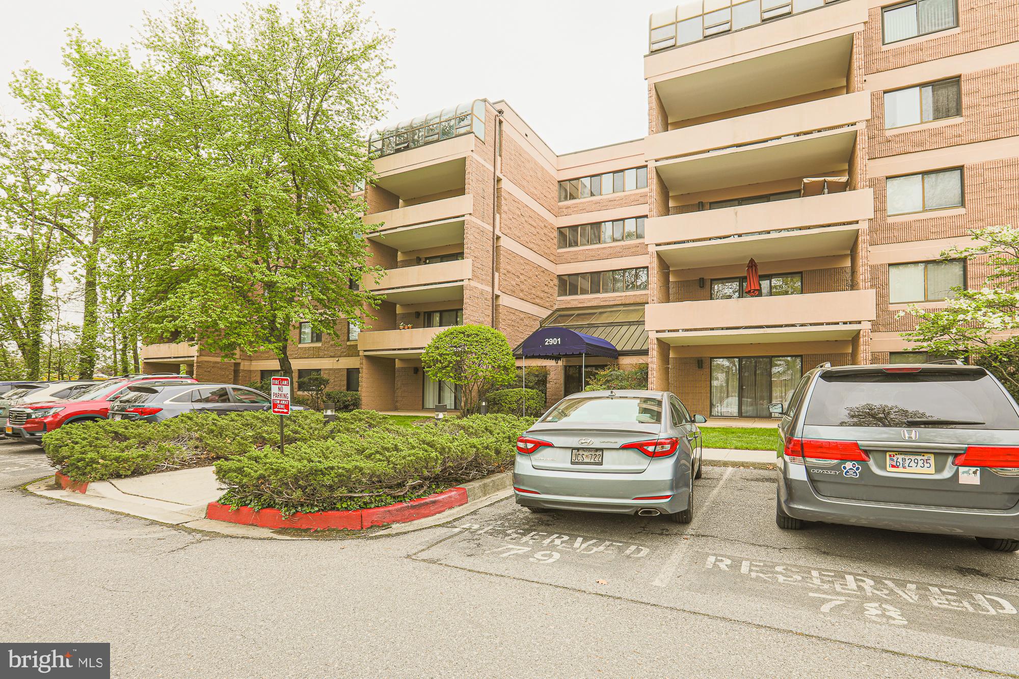 Here is your chance to rent this 2 bedroom, two bath condo in a great location with fresh paint and new carpet.  Third floor condo with elevator access.   Priced right and available now.  Call for a showing appt today before it is gone.