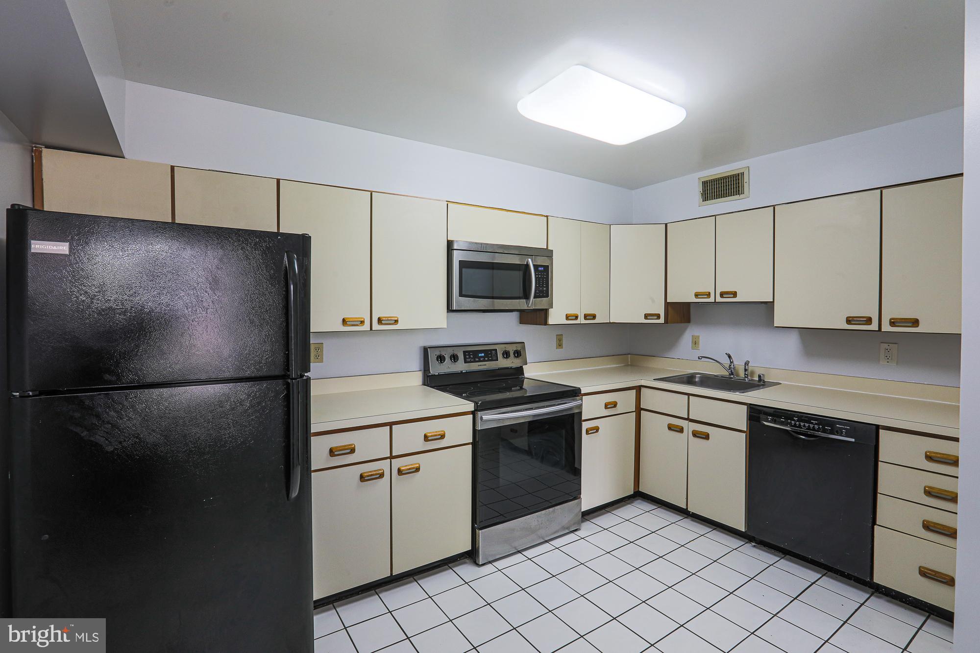 CHESWOLDE - Residential Lease