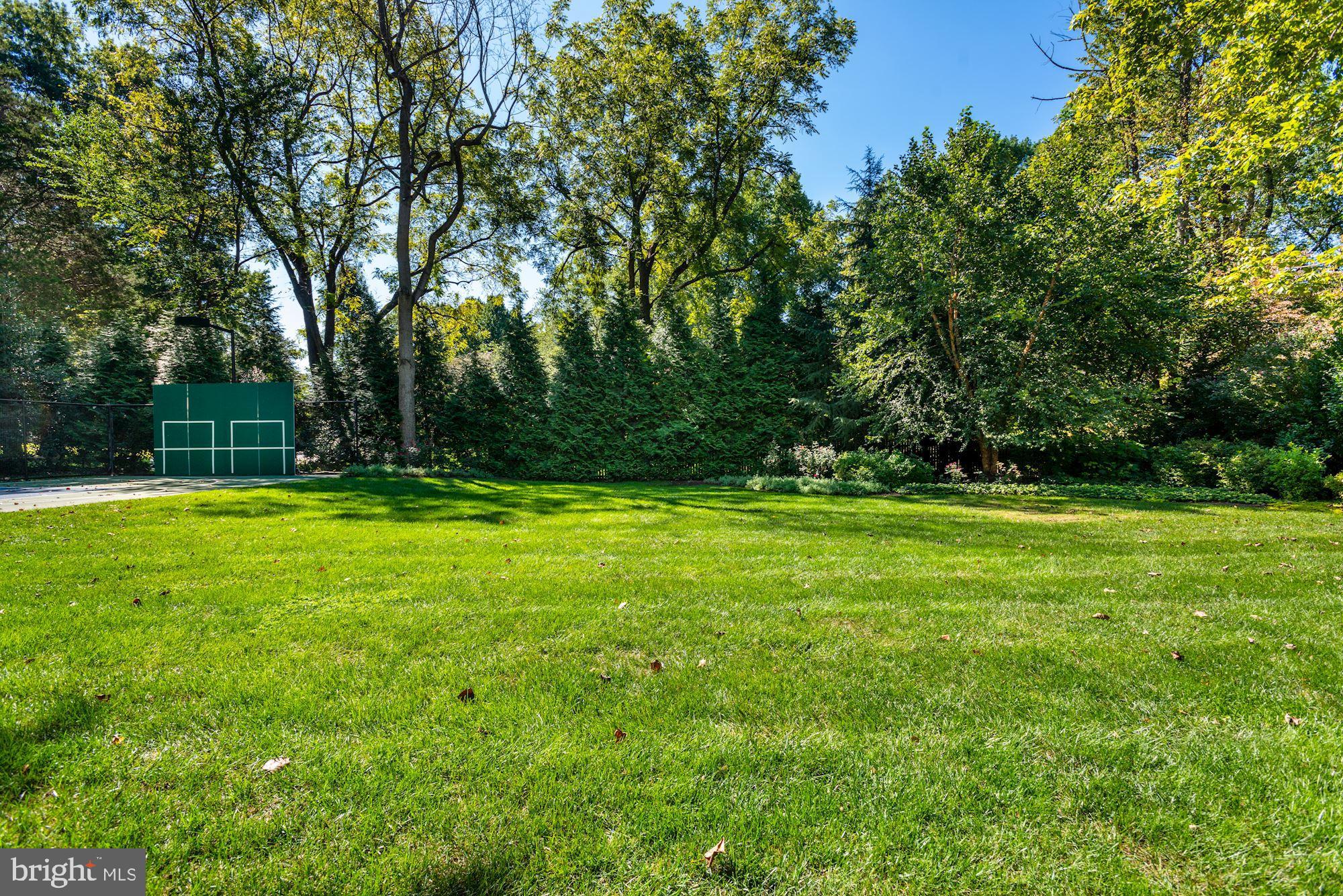 LANGLEY FOREST - Residential