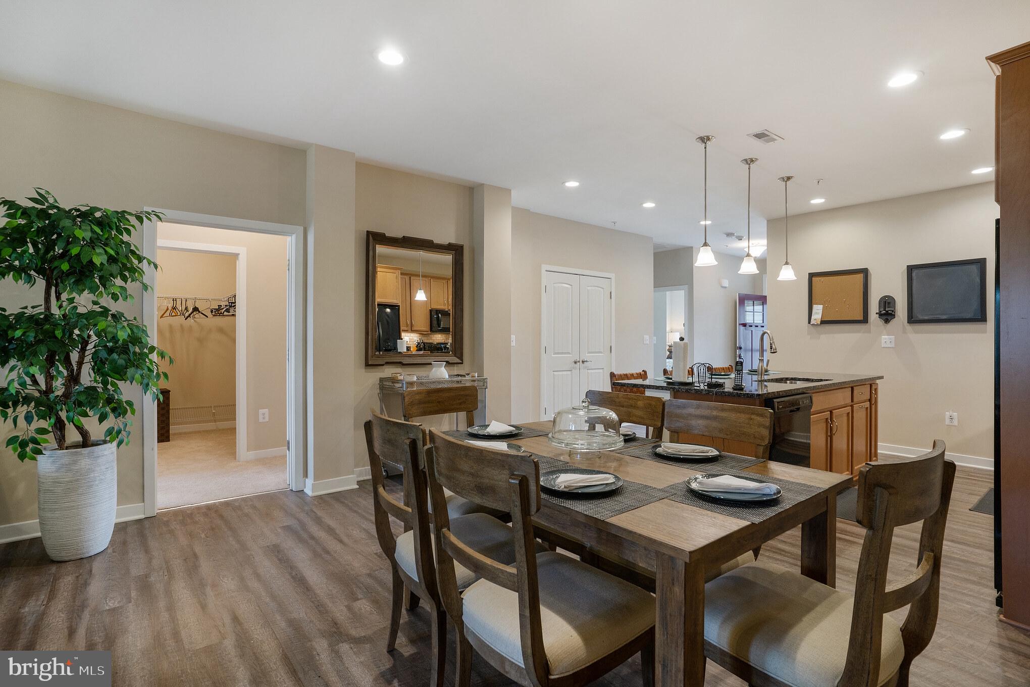 HAWTHORNE GREENE - Residential