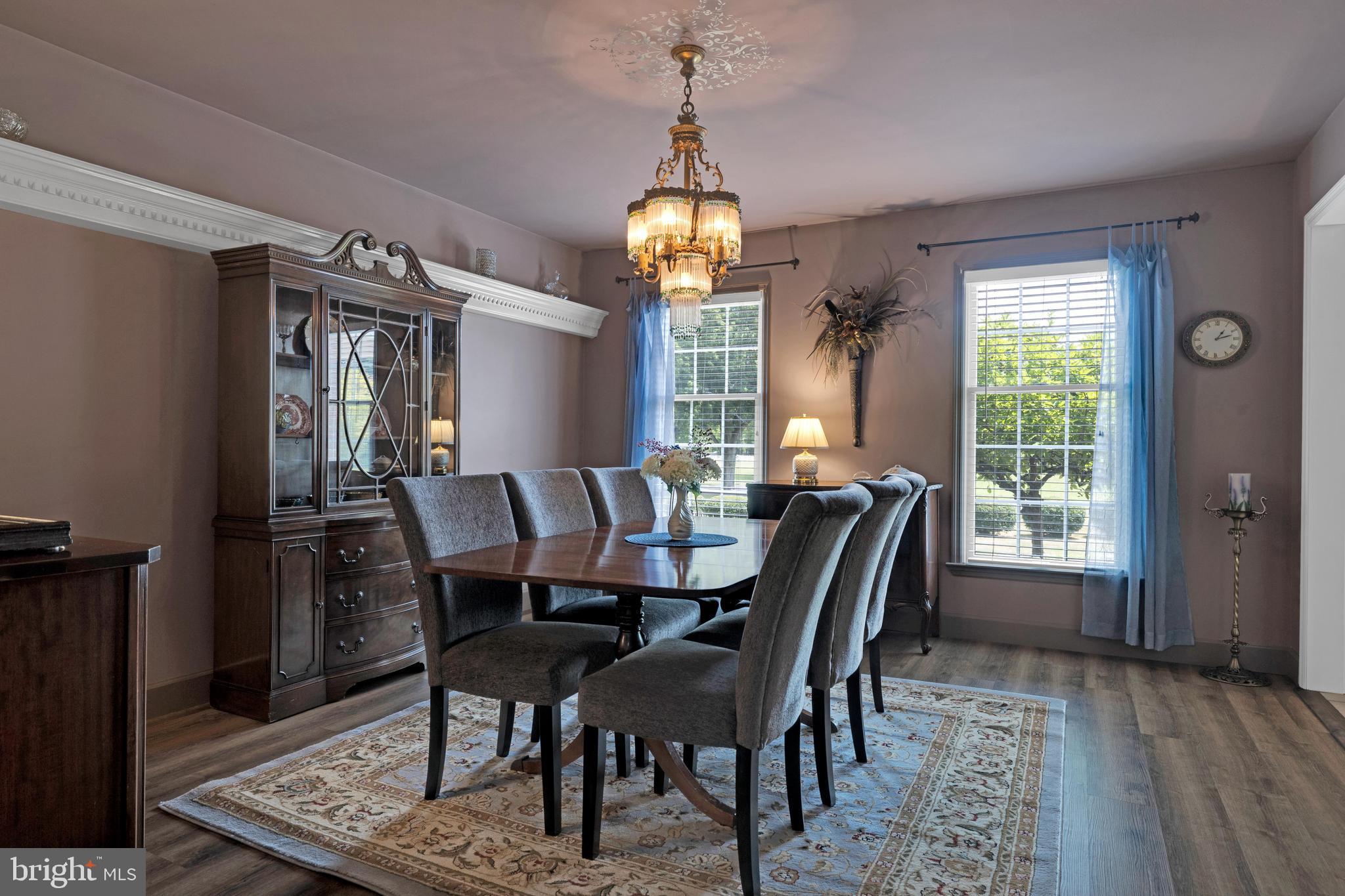 FIVE MILE HILL - Residential