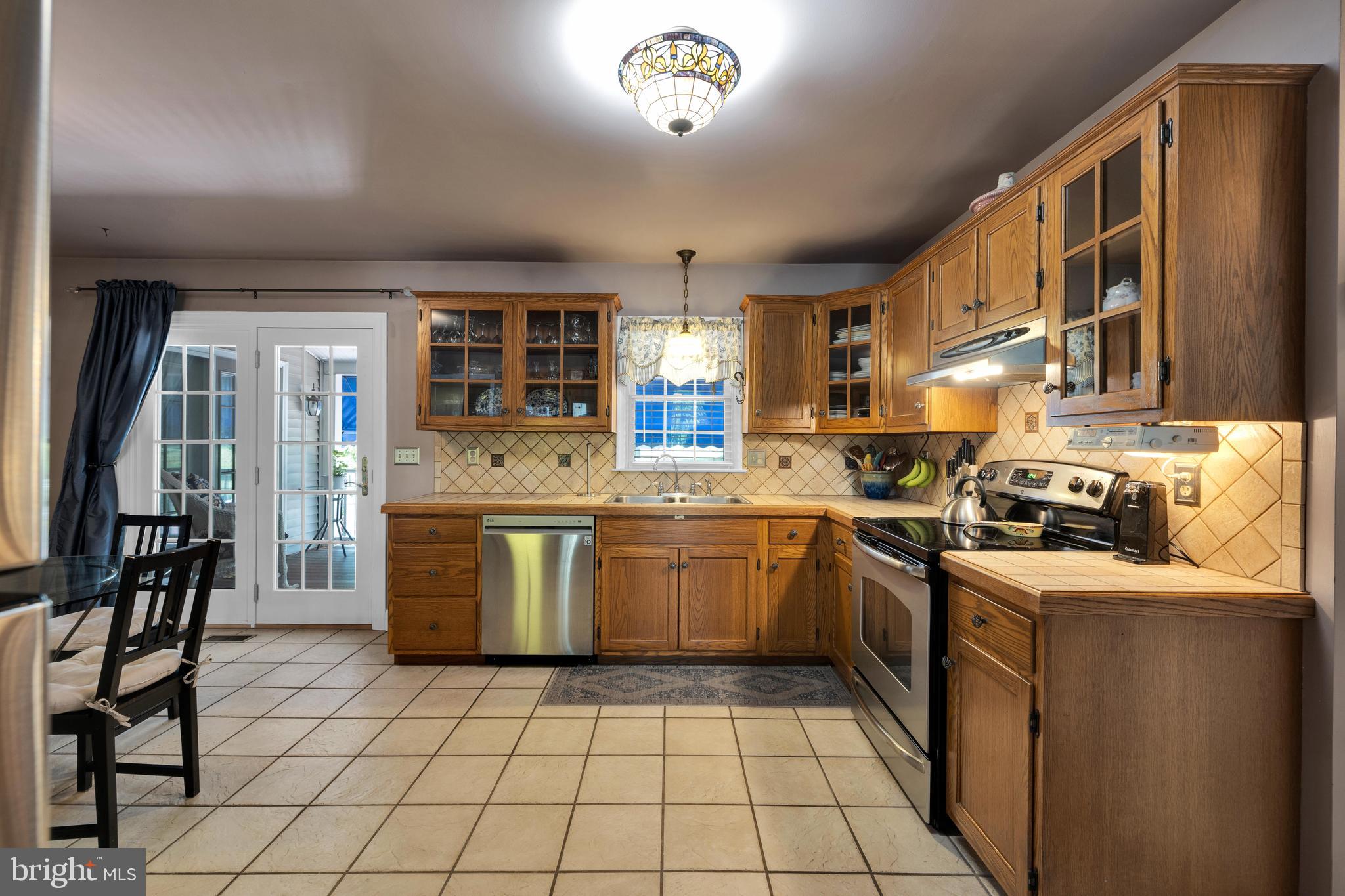FIVE MILE HILL - Residential