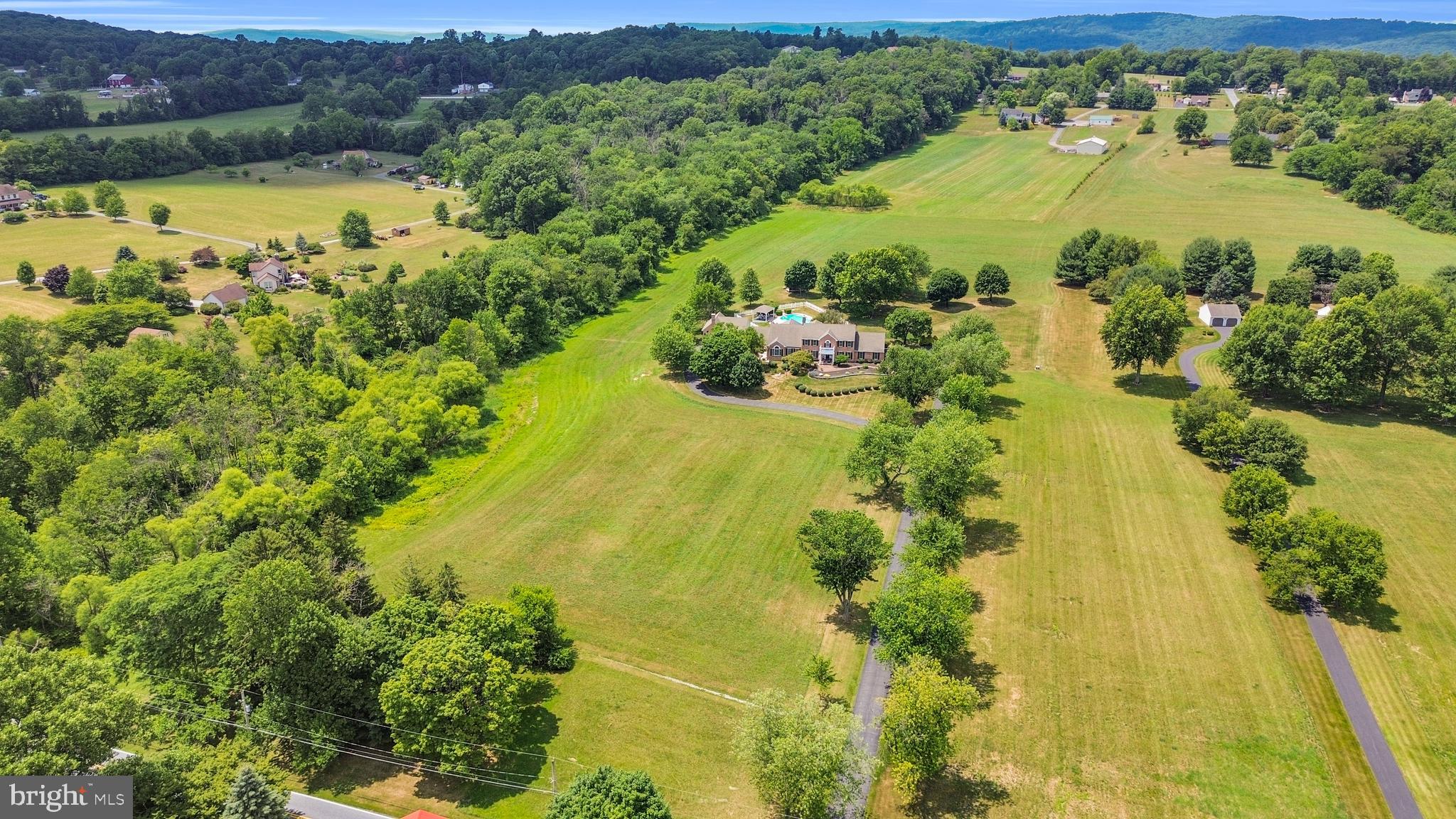 FIVE MILE HILL - Residential