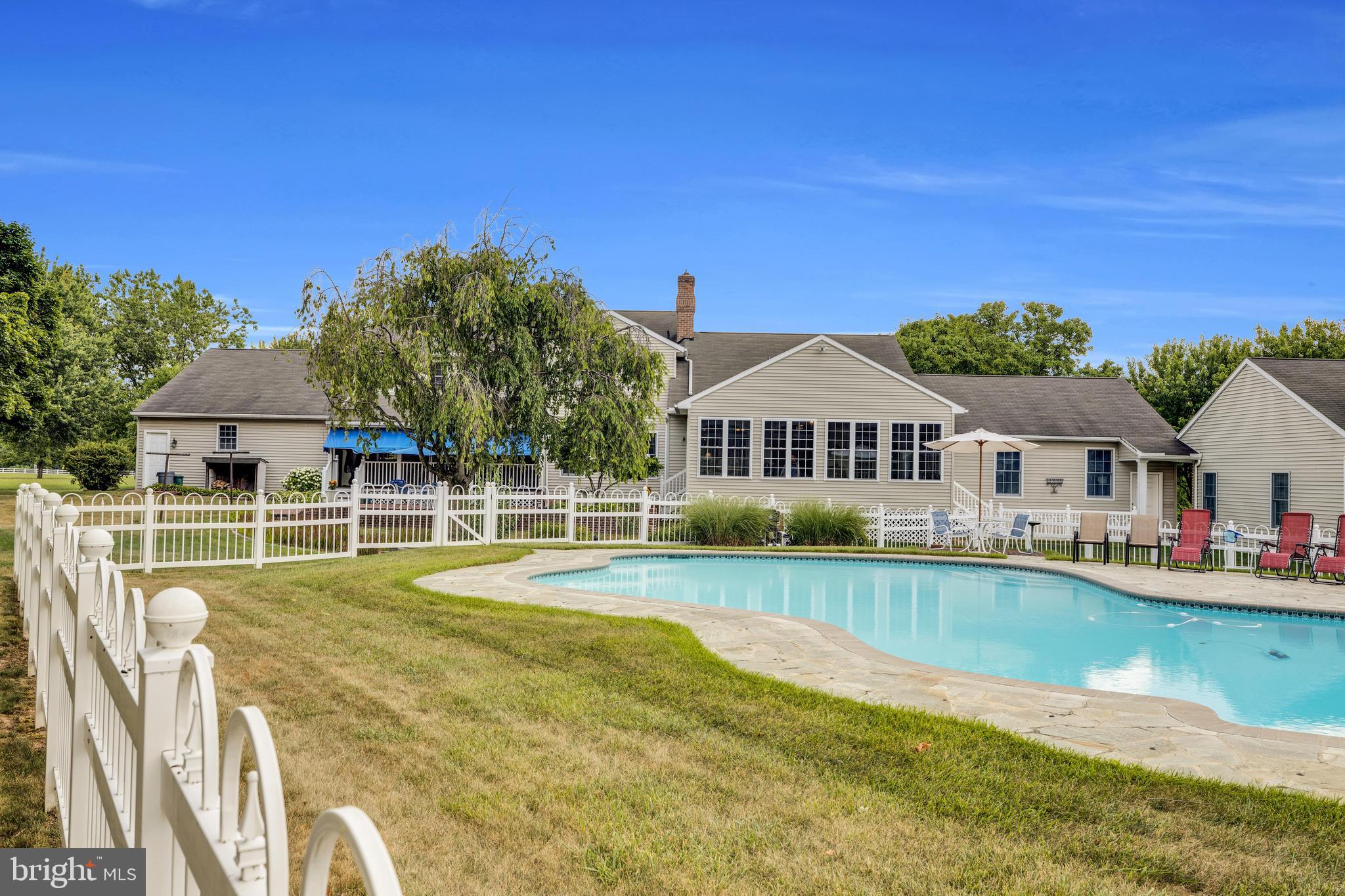 FIVE MILE HILL - Residential