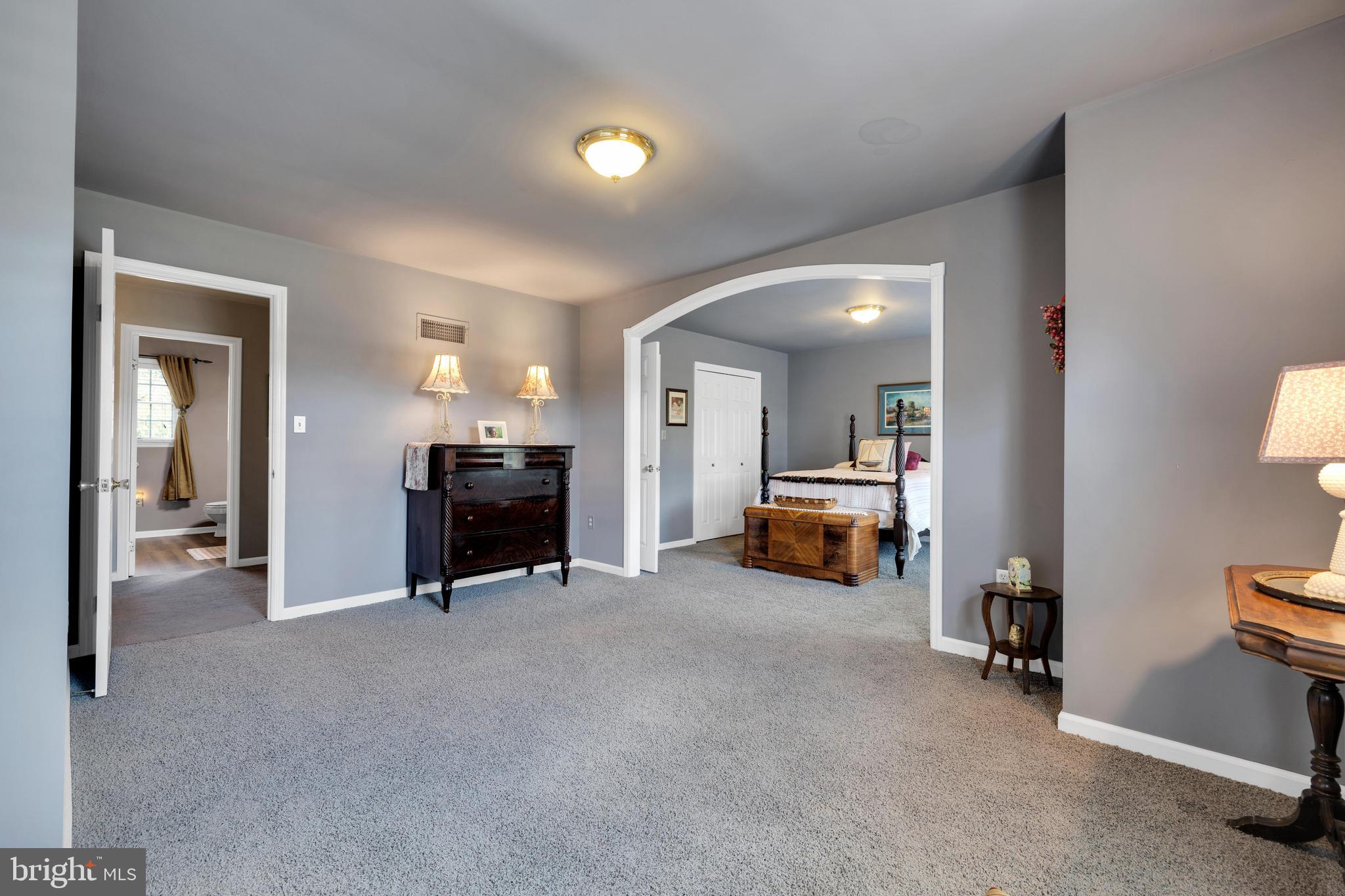 FIVE MILE HILL - Residential