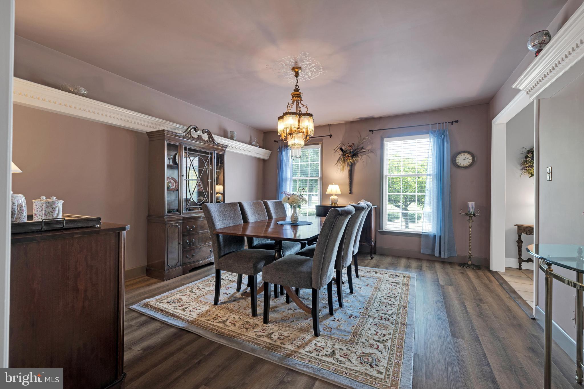 FIVE MILE HILL - Residential