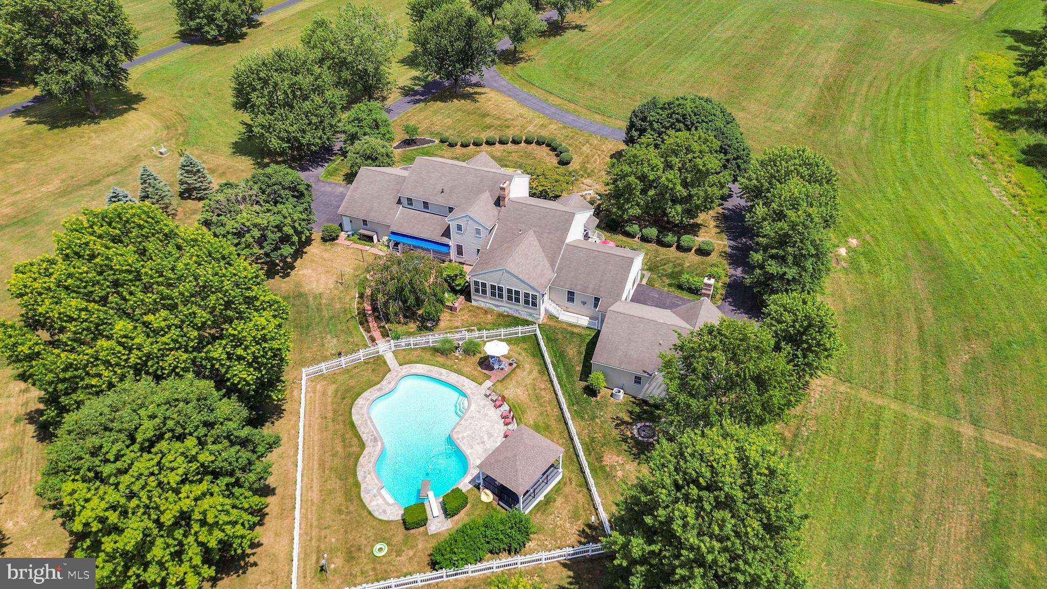 FIVE MILE HILL - Residential