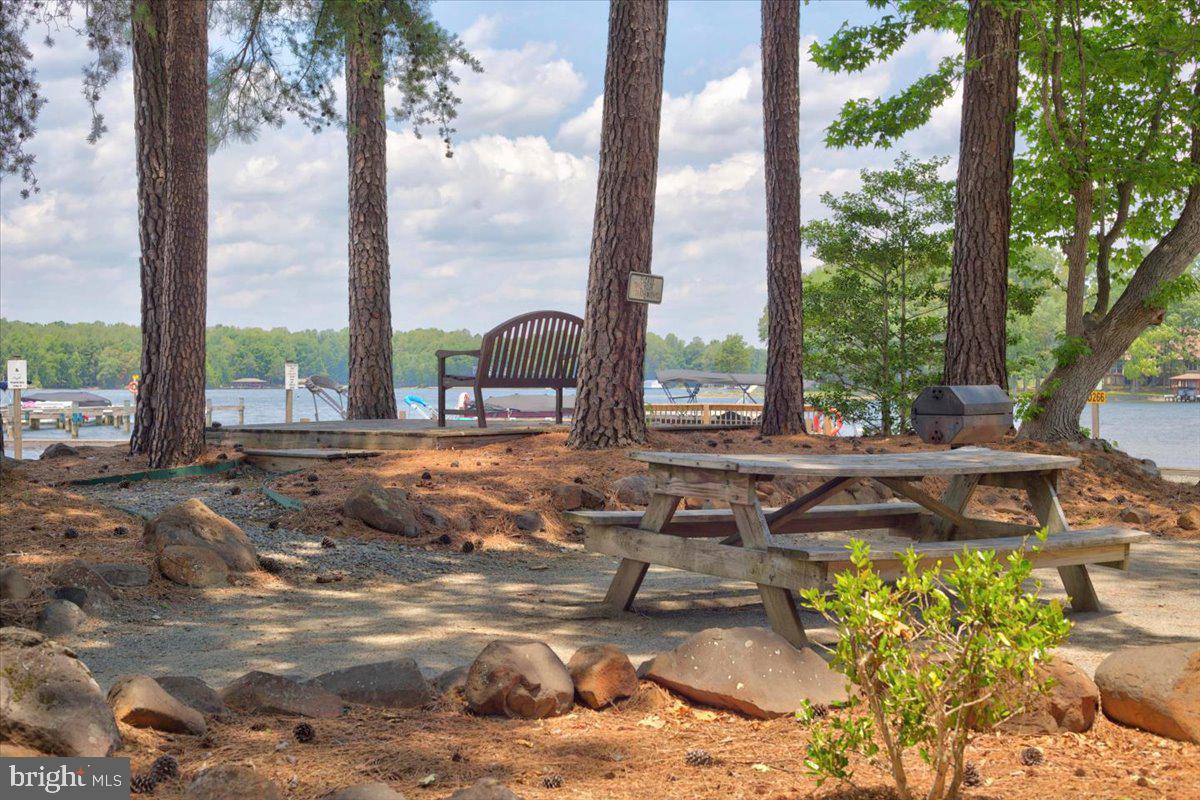 JERDONE ISLAND - Residential
