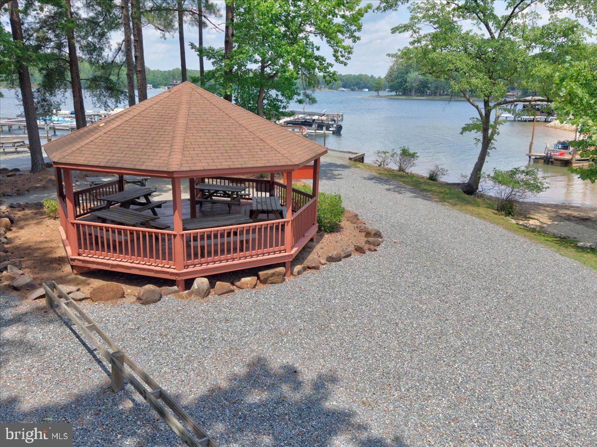 JERDONE ISLAND - Residential