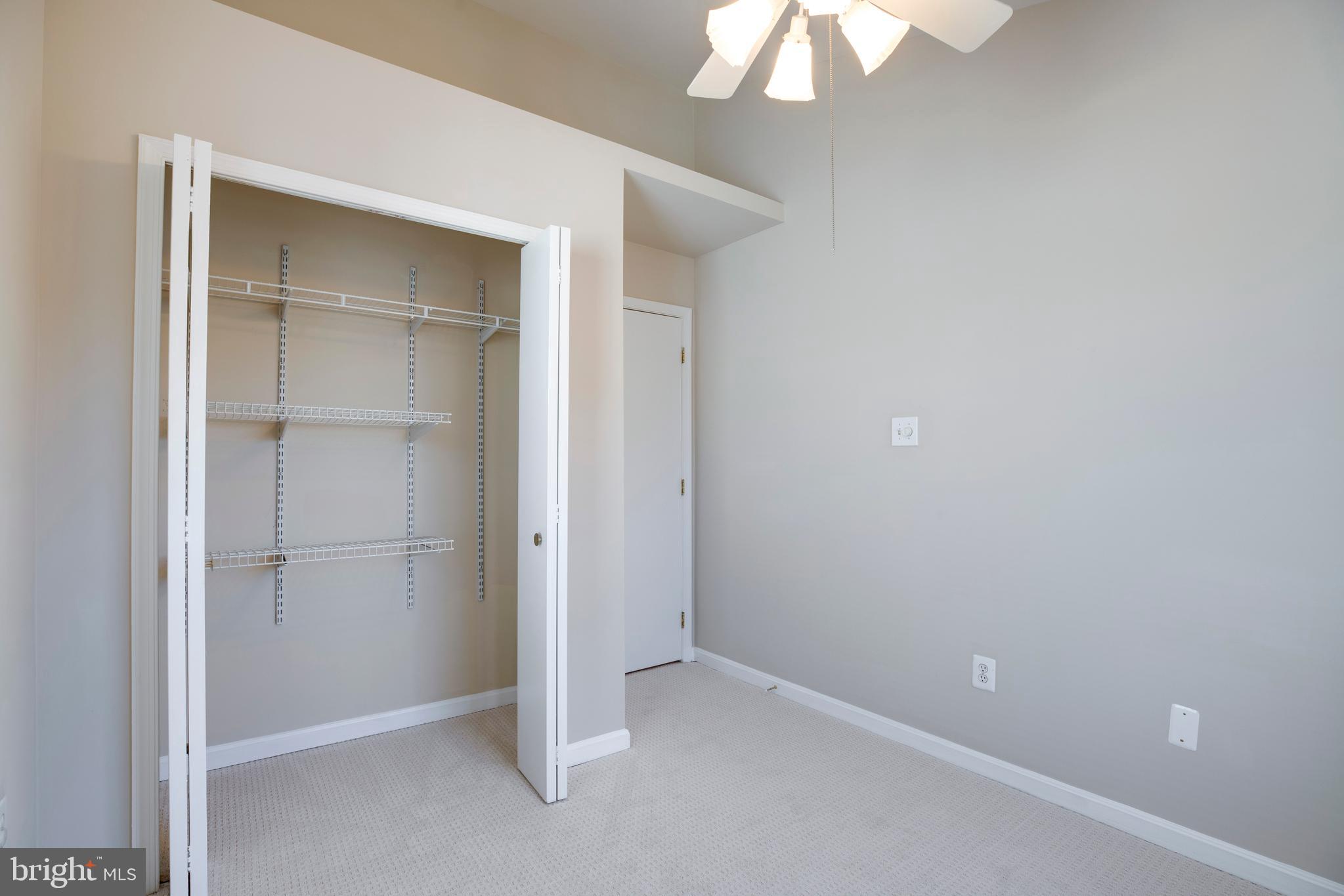 CENTRE RIDGE LAND BAY - Residential