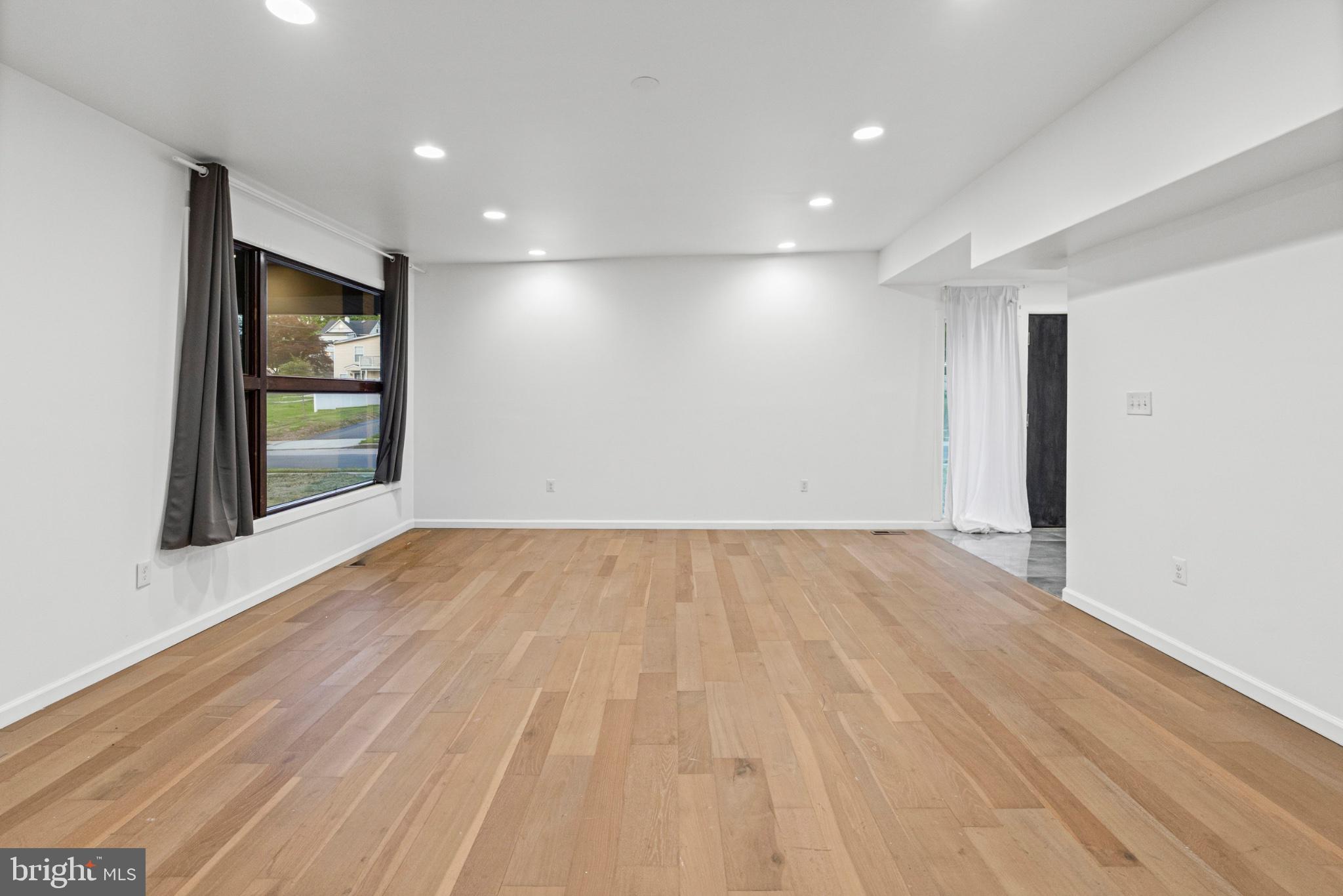 BELAIR-EDISON - Residential