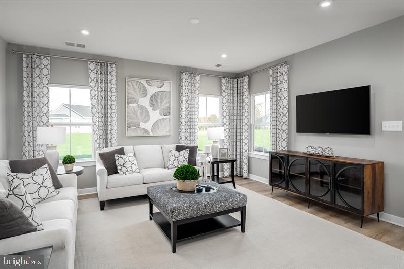 GREEN LANE MEADOWS - Residential