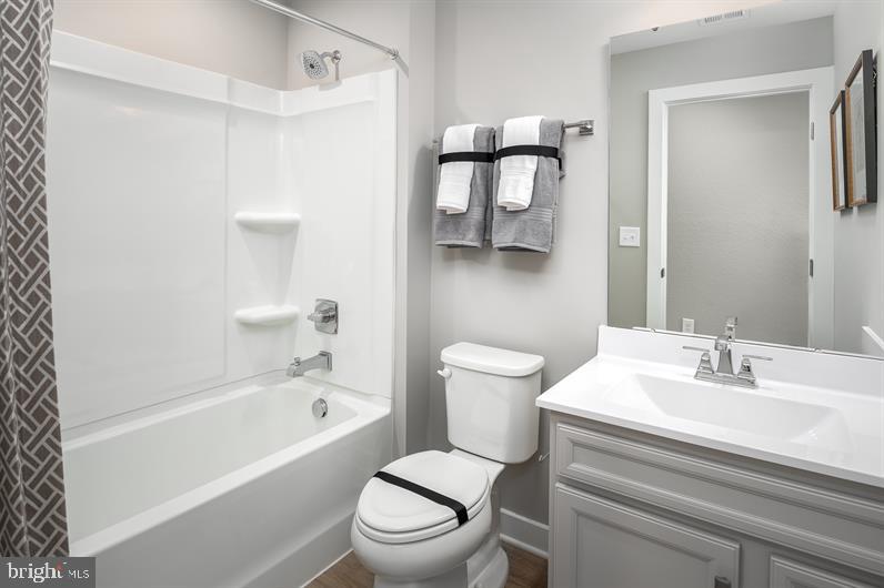GREEN LANE MEADOWS - Residential