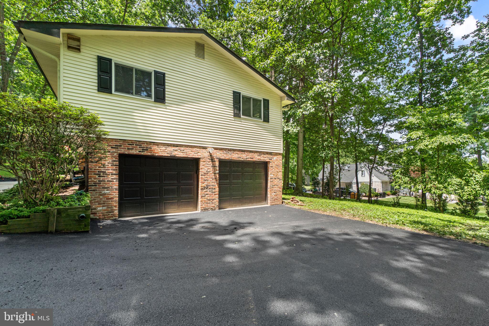 WOODMARK - Residential