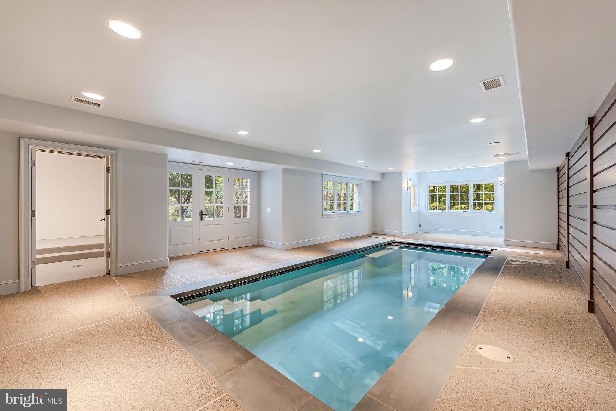 TALLY HO - Residential