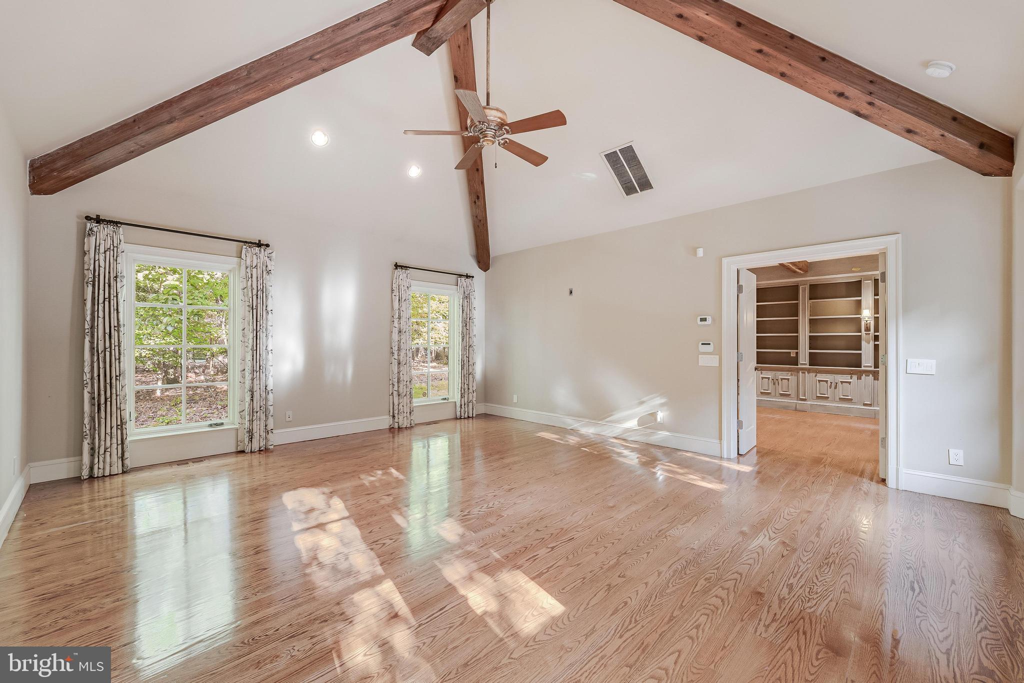 TALLY HO - Residential