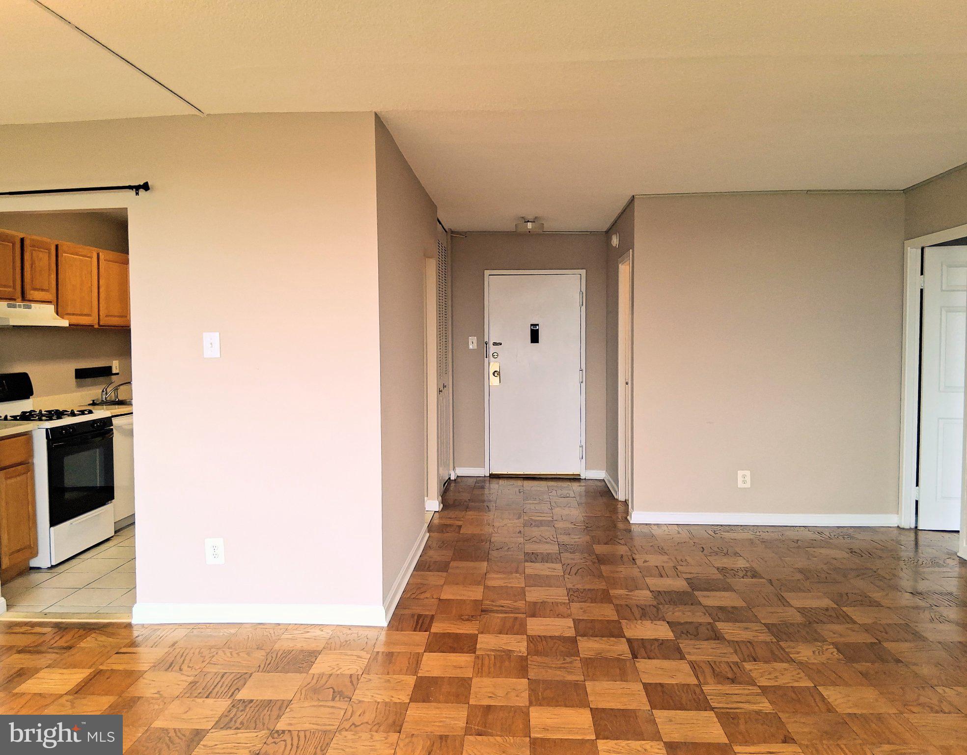 8th floor condo in The Forum with panoramic views of Rockville and North Bethesda. This home comes with a rare deeded parking space in underground garage. 2 blocks from White Flint Metro Station. Across the street from dining and shops at Pike and Rose.