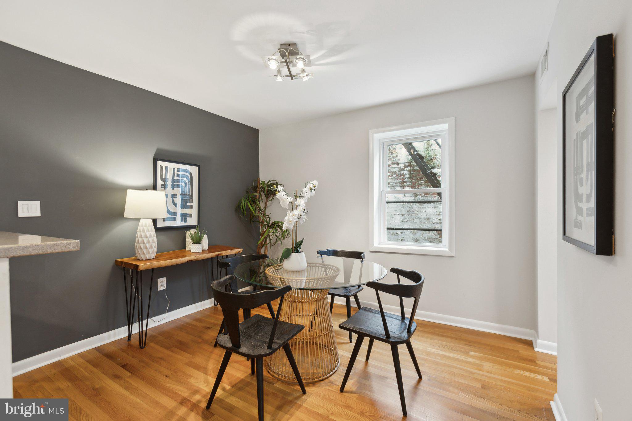 LOGAN CIRCLE - Residential