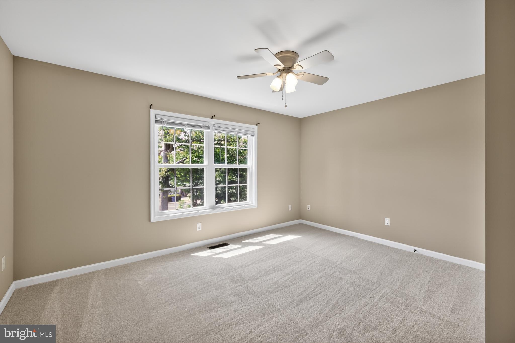 GROTTOES - Residential