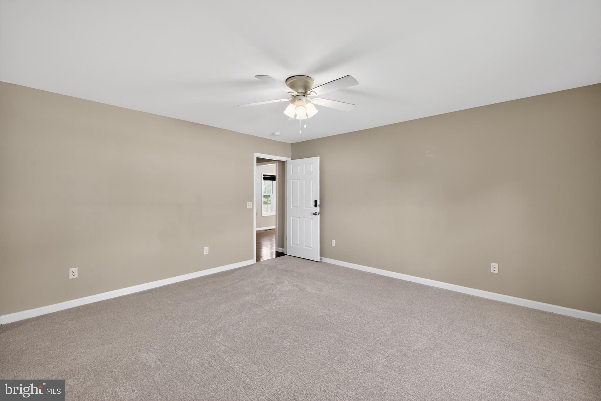 GROTTOES - Residential