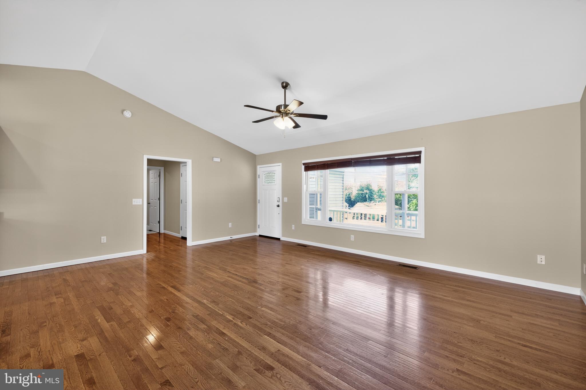 GROTTOES - Residential