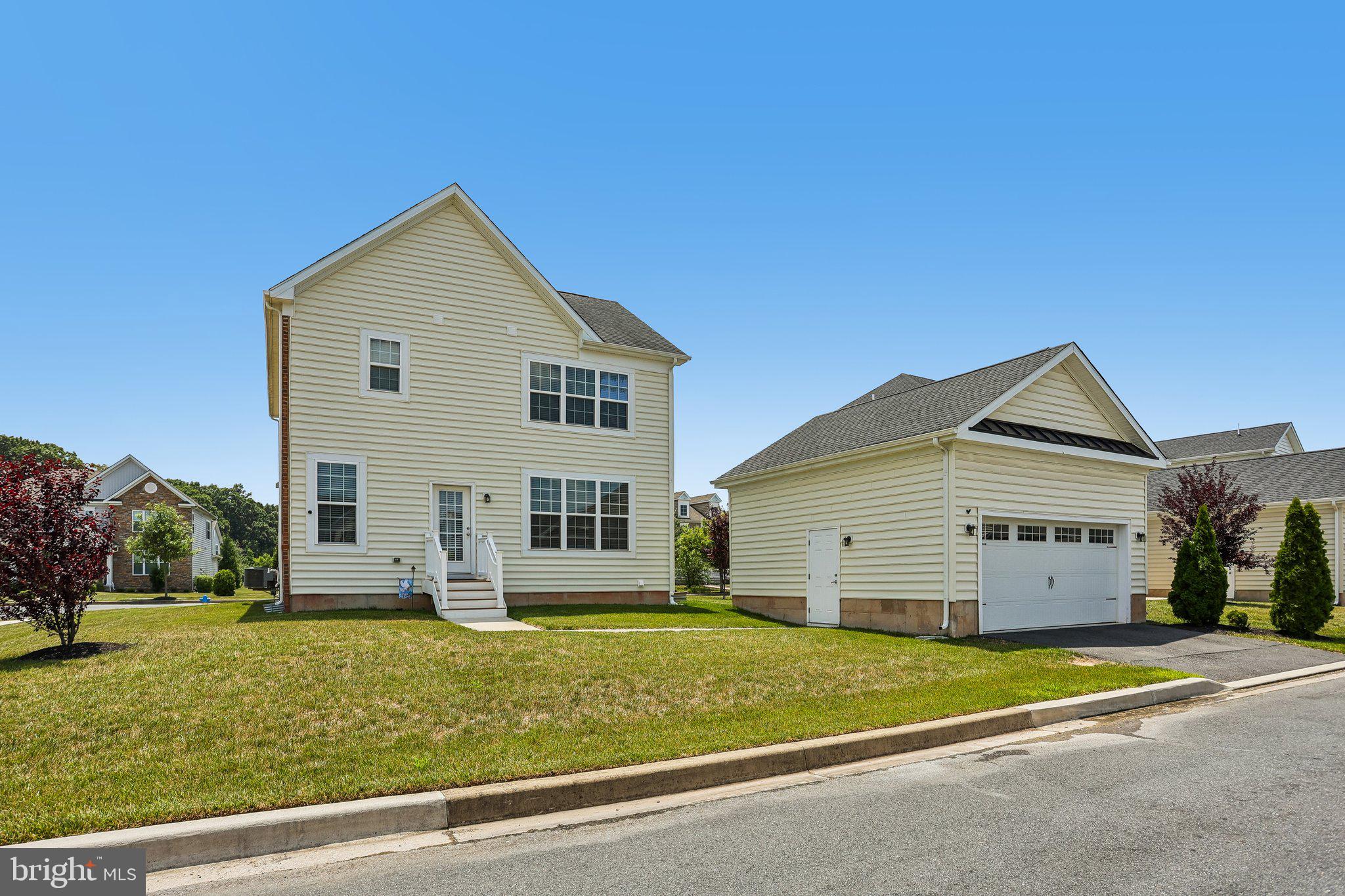 MERIDIAN CROSSING - Residential