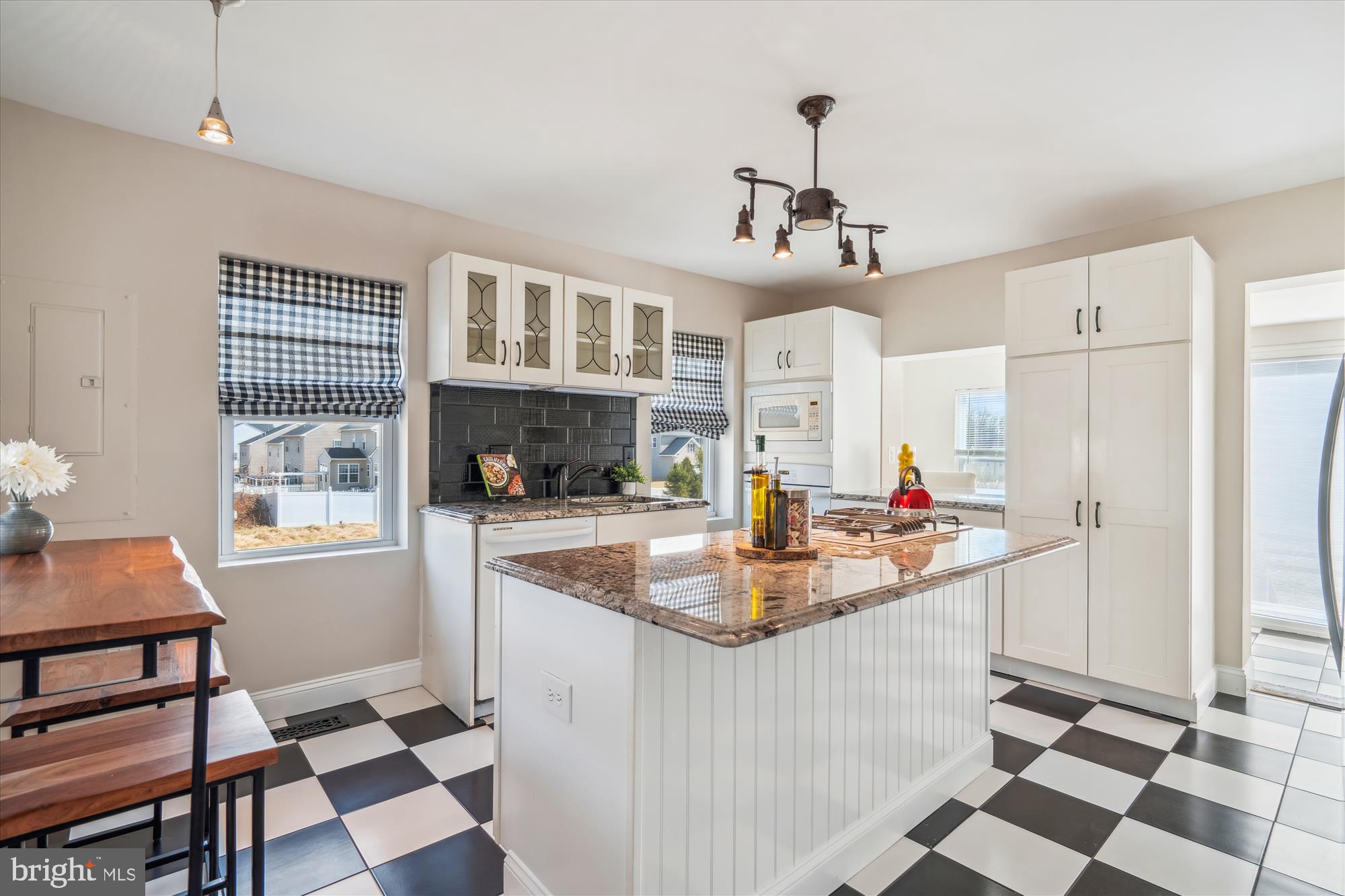 HIGH RIDGE - Residential