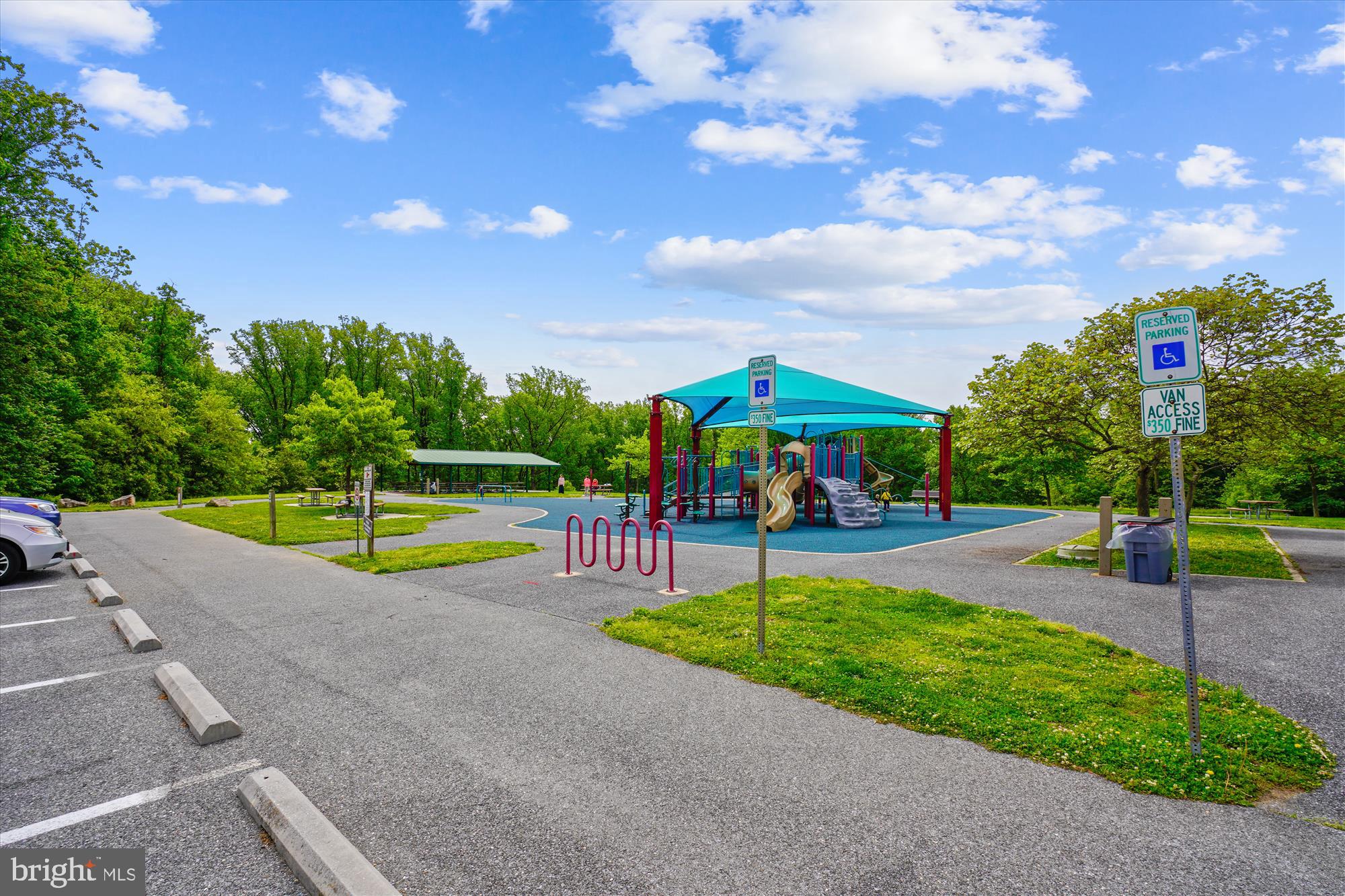 HIGH RIDGE - Residential