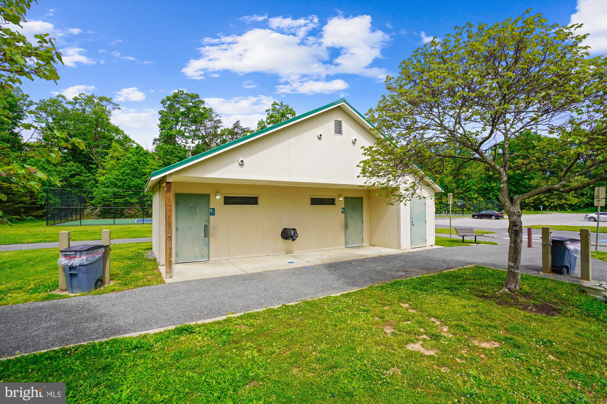 HIGH RIDGE - Residential