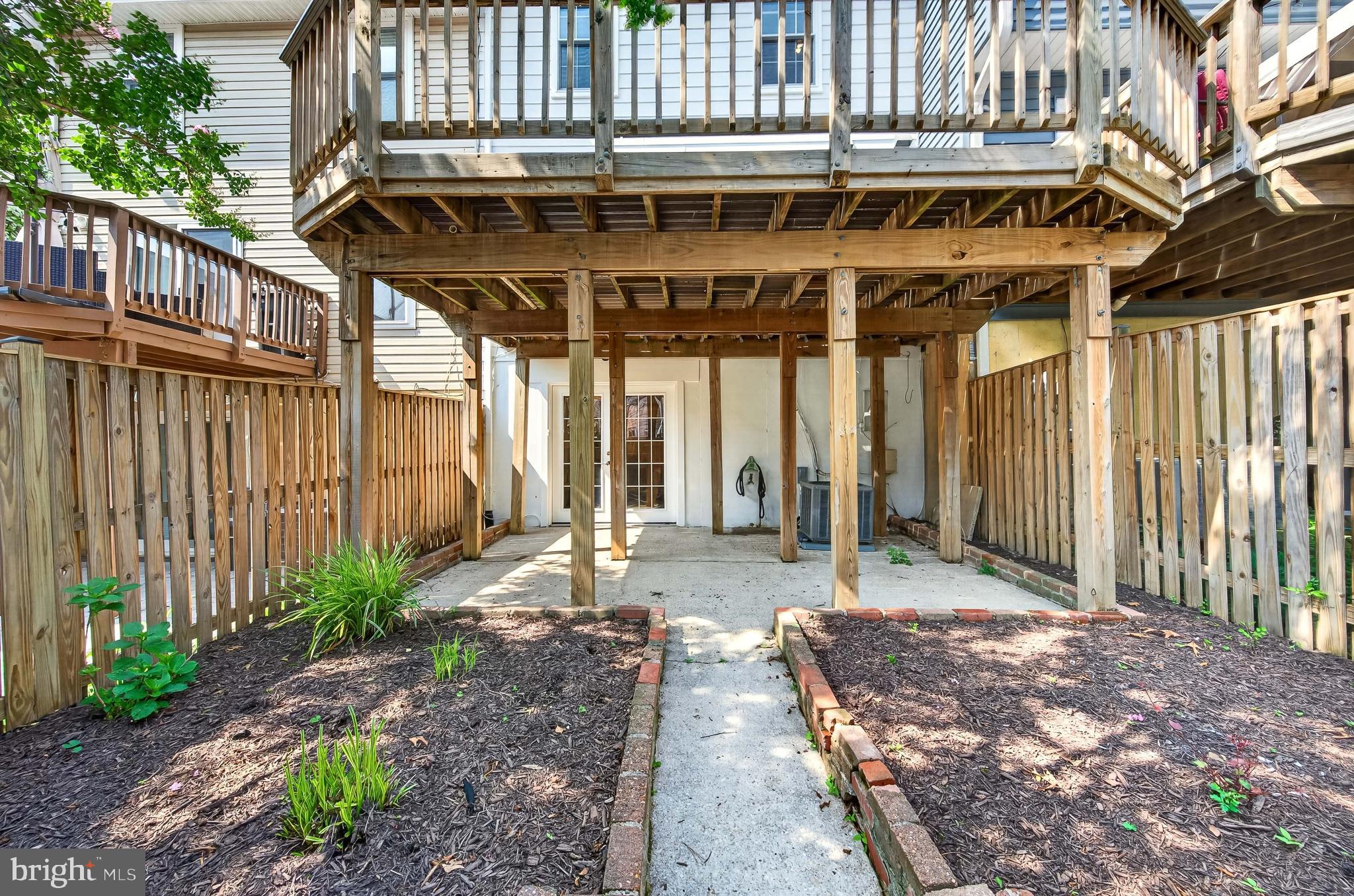 BURKE CENTRE - Residential