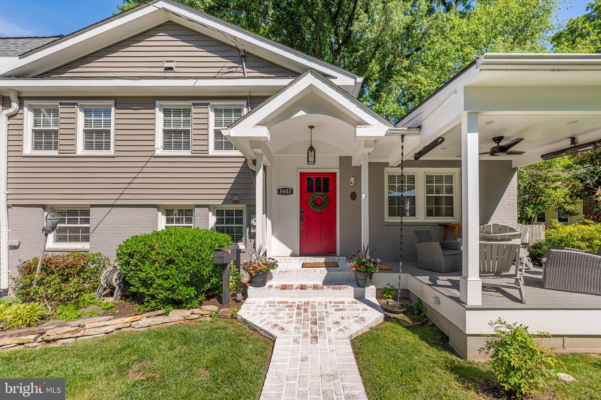 WAYNEWOOD - Residential