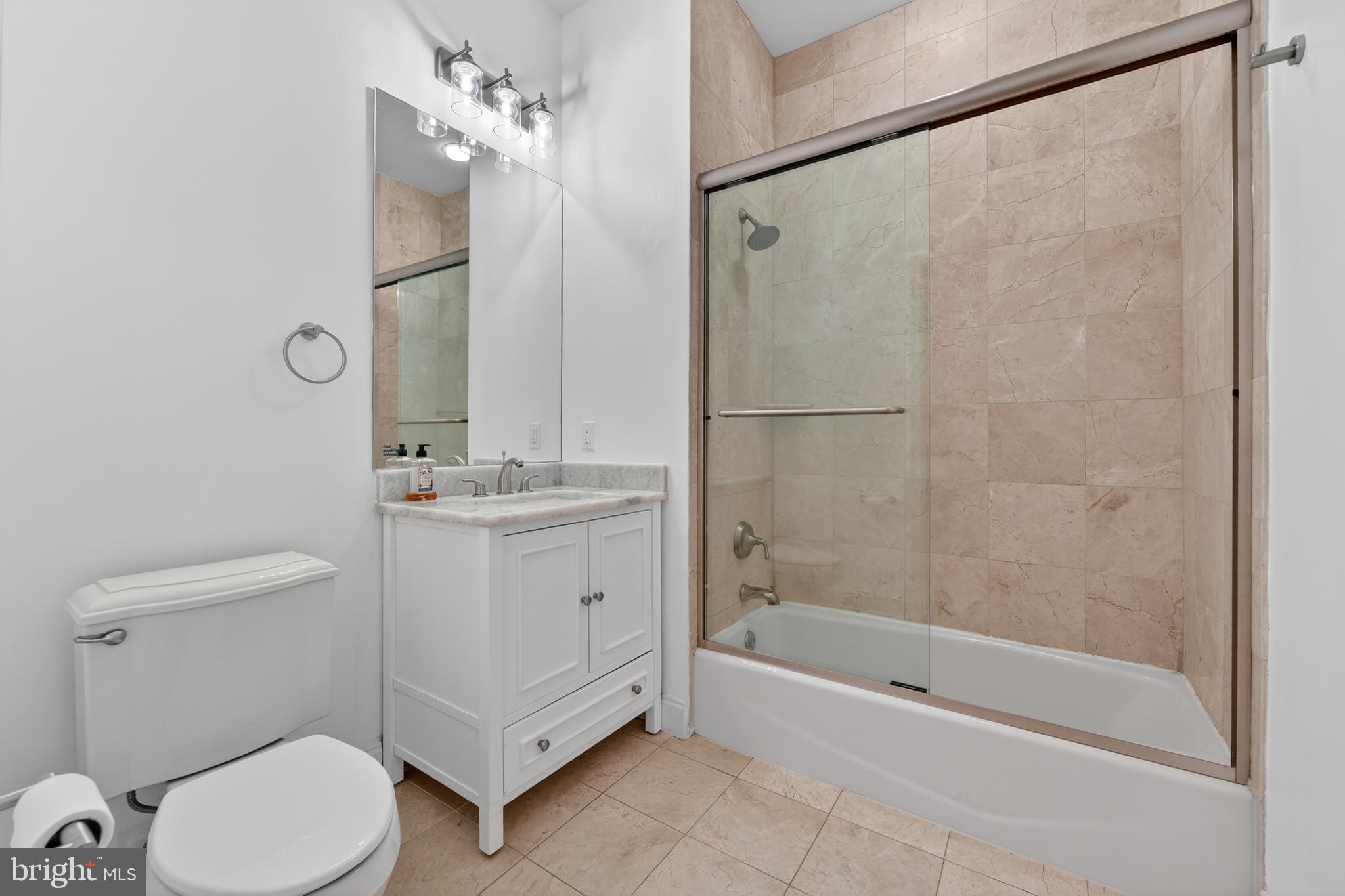 LOGAN CIRCLE - Residential