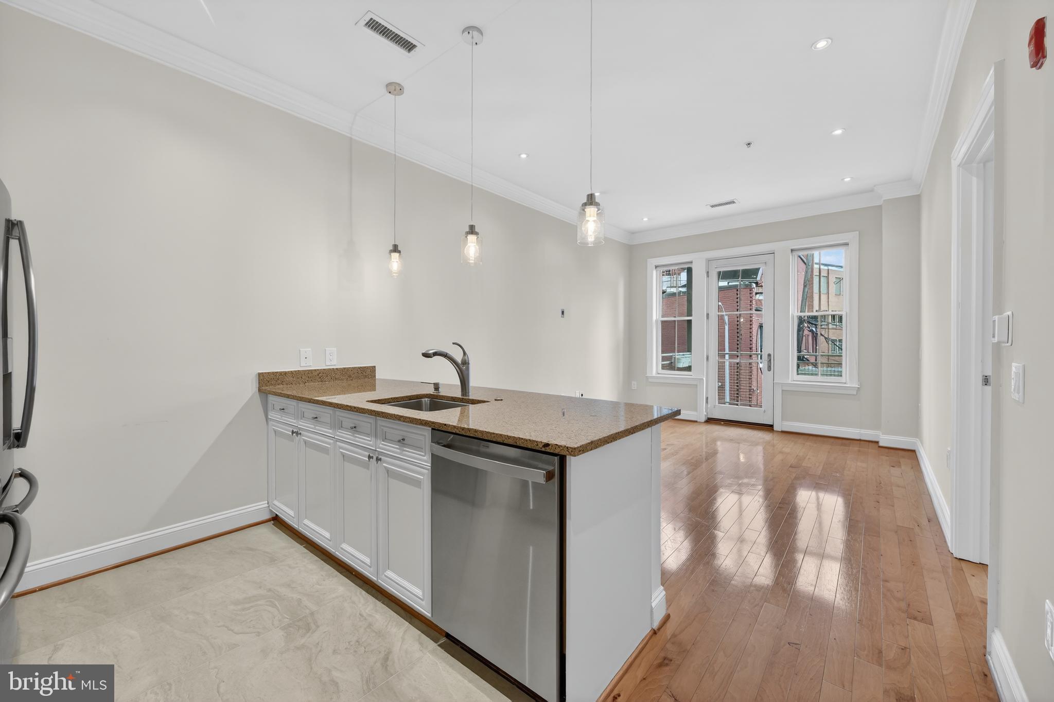 LOGAN CIRCLE - Residential