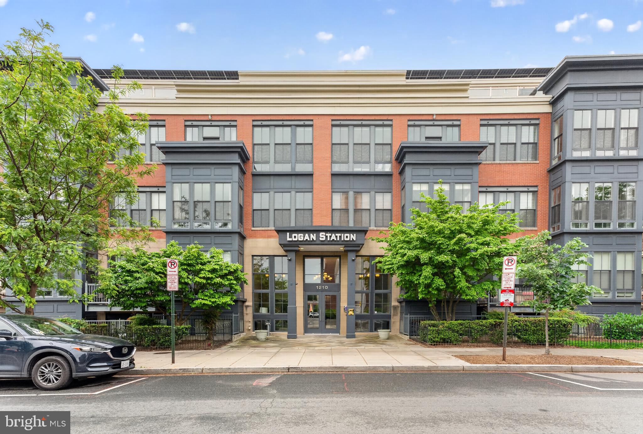 LOGAN CIRCLE - Residential