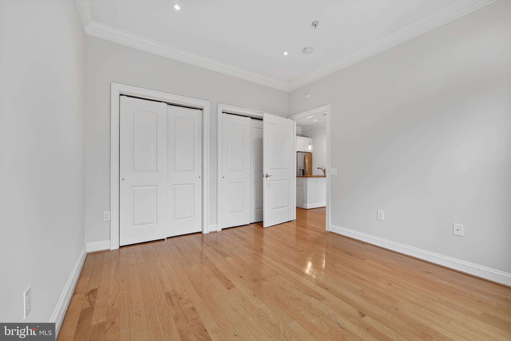 LOGAN CIRCLE - Residential