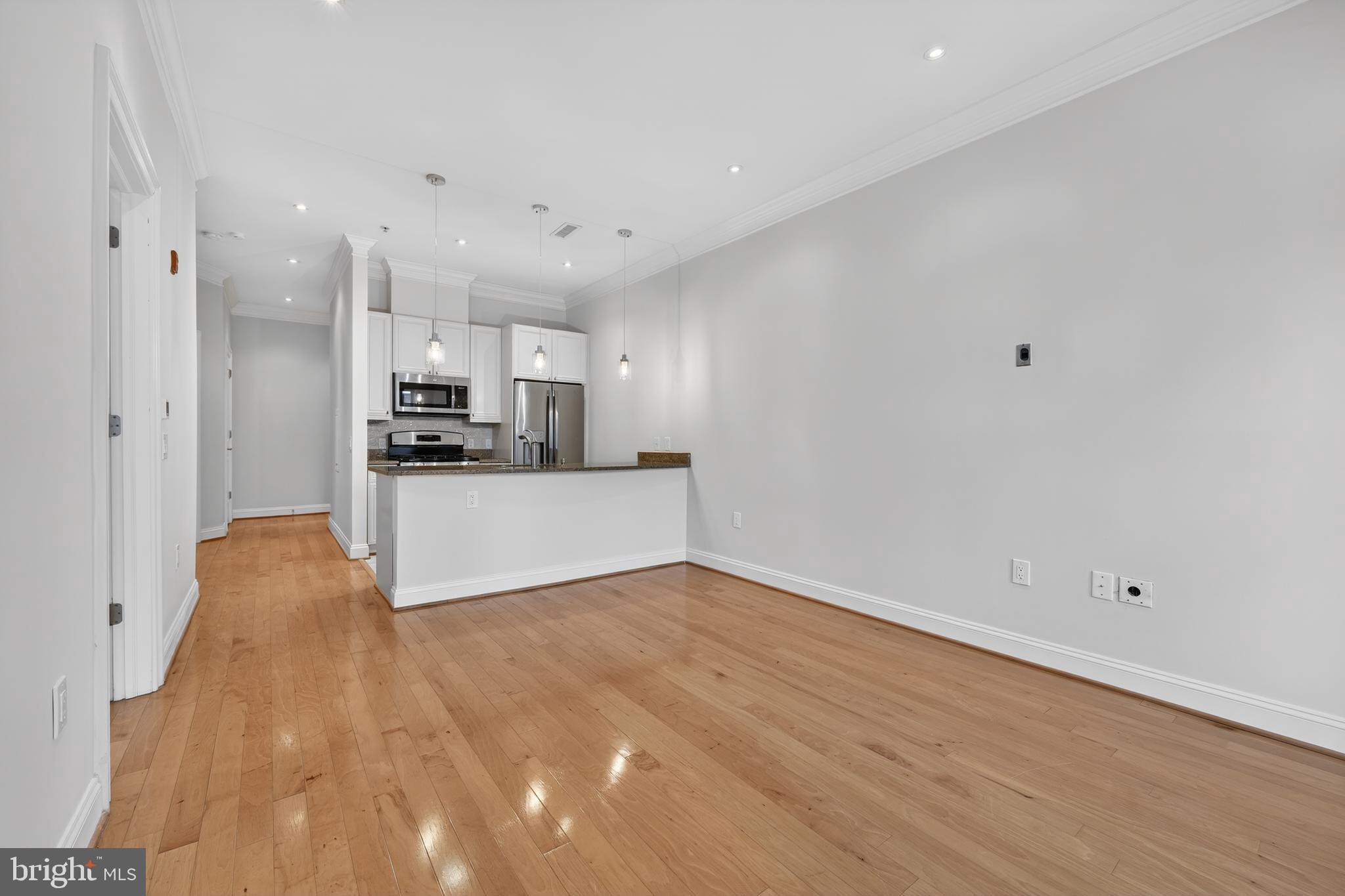 LOGAN CIRCLE - Residential
