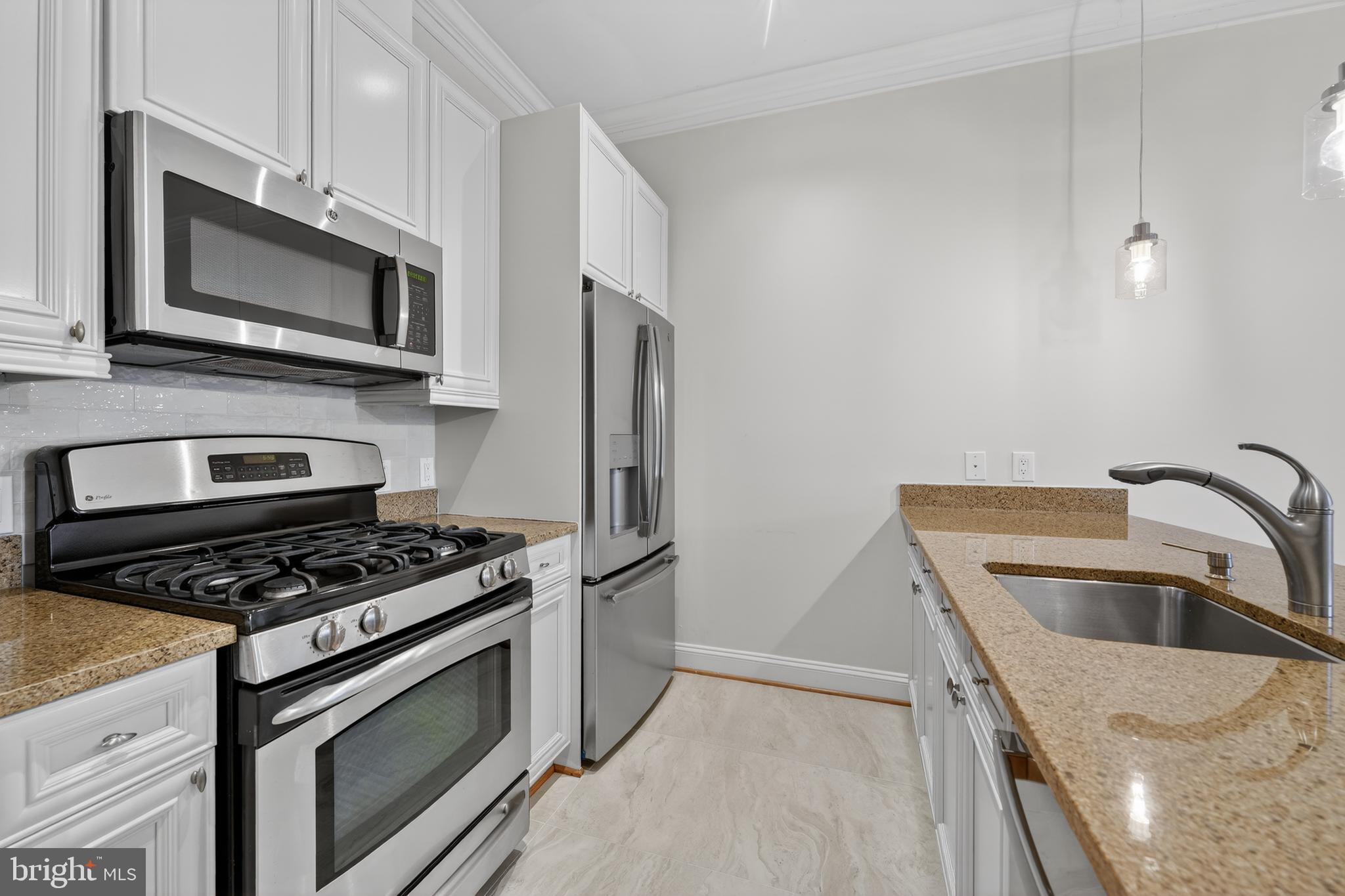 LOGAN CIRCLE - Residential