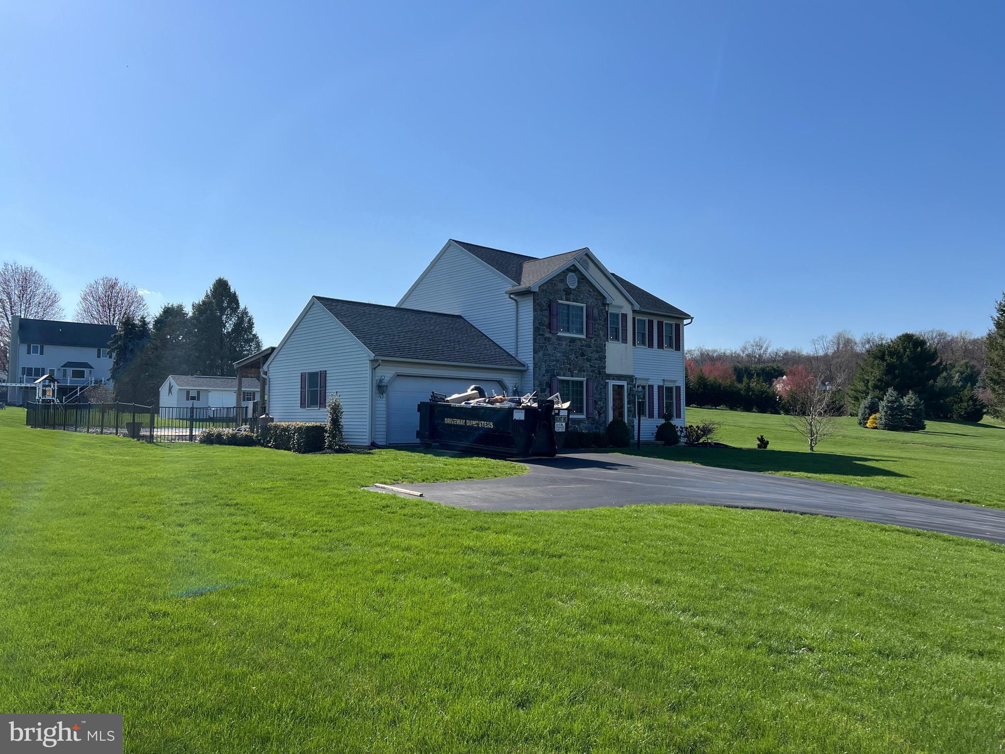 GLEN OAKS - Residential