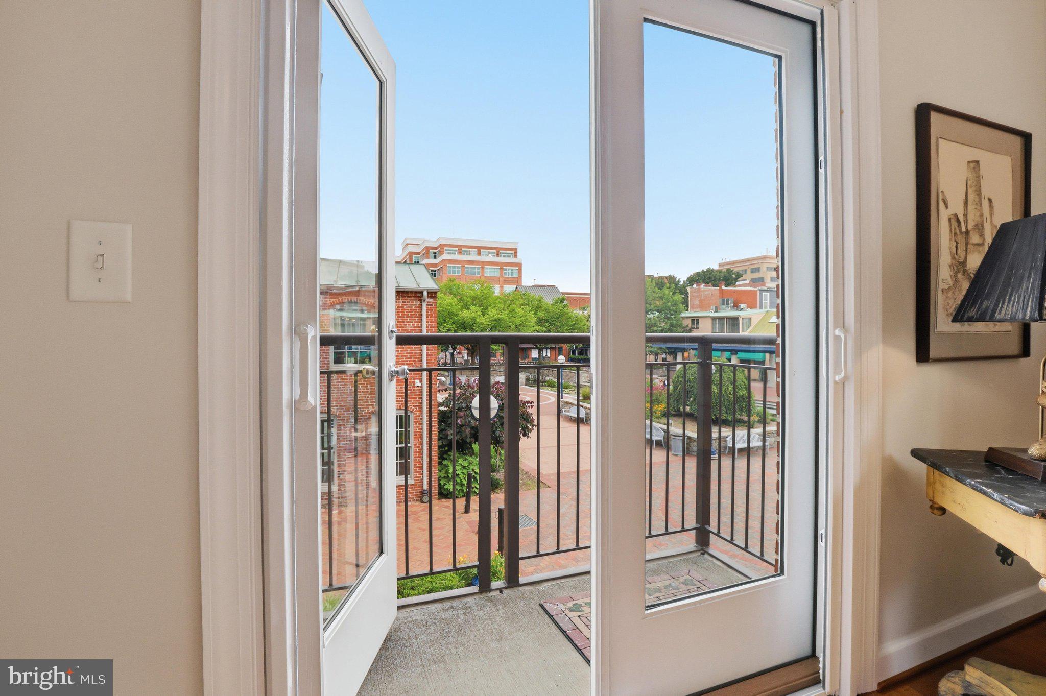 MAXWELL PLACE - Residential