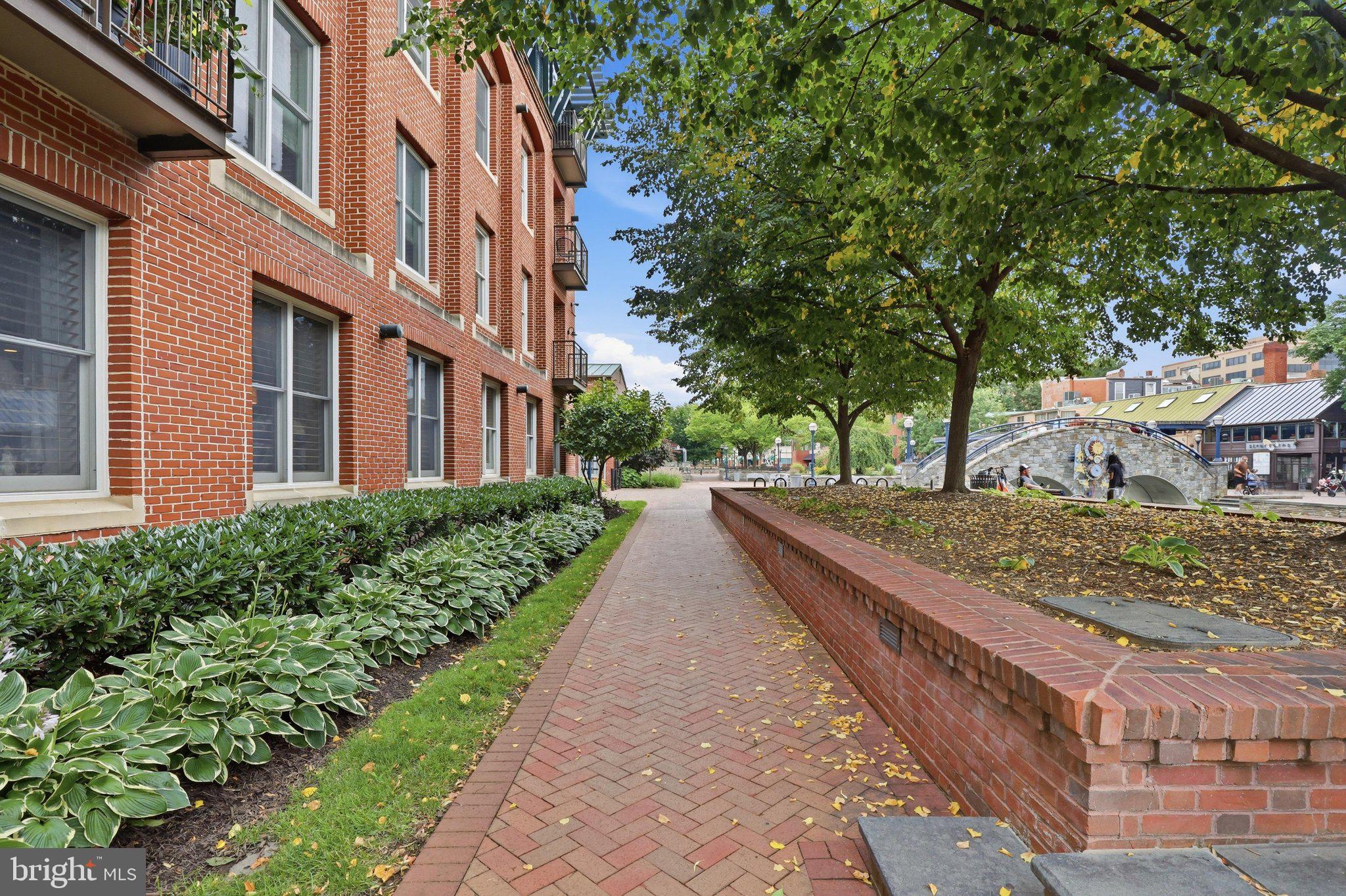 MAXWELL PLACE - Residential