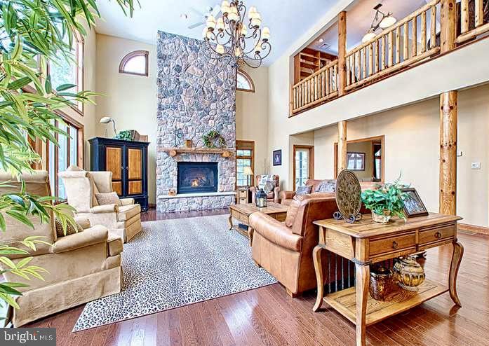 LAKEVIEW ESTATES - Residential